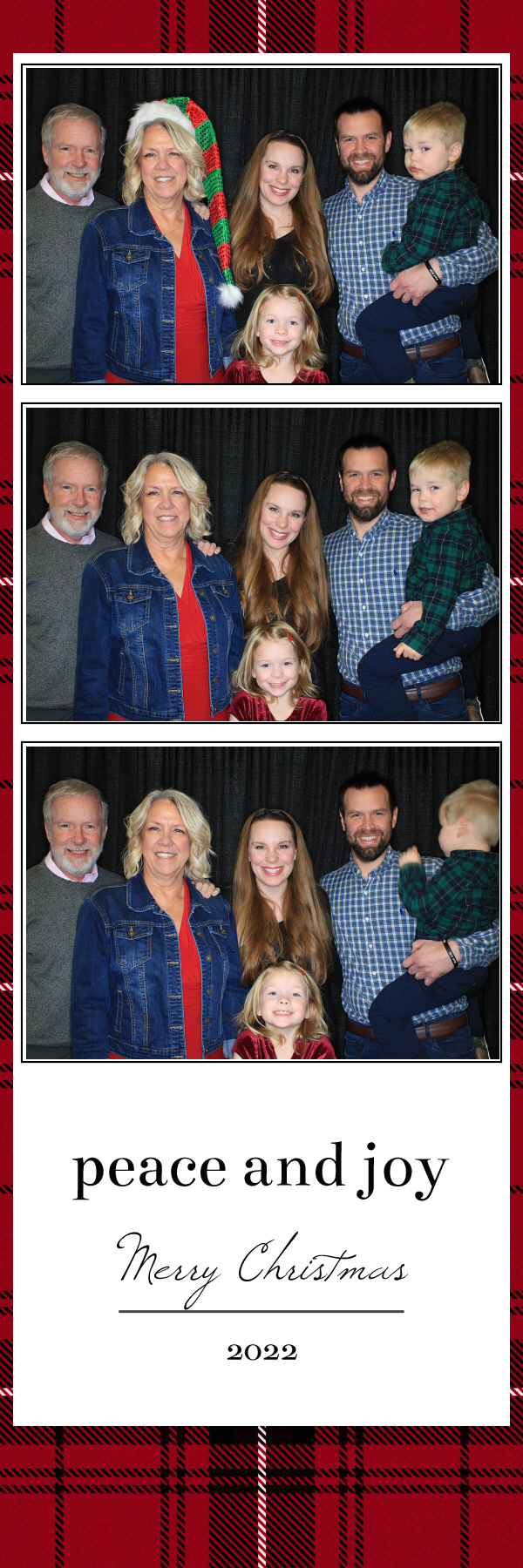Christmas Eve Services | View more photos from the event at gallery.photoboothbillings.com/u/PhotoBoothBillings/Christmas-Eve-Services