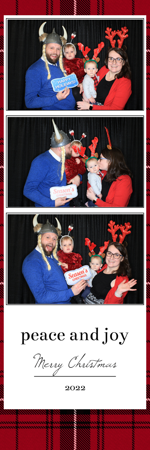 Christmas Eve Services | View more photos from the event at gallery.photoboothbillings.com/u/PhotoBoothBillings/Christmas-Eve-Services