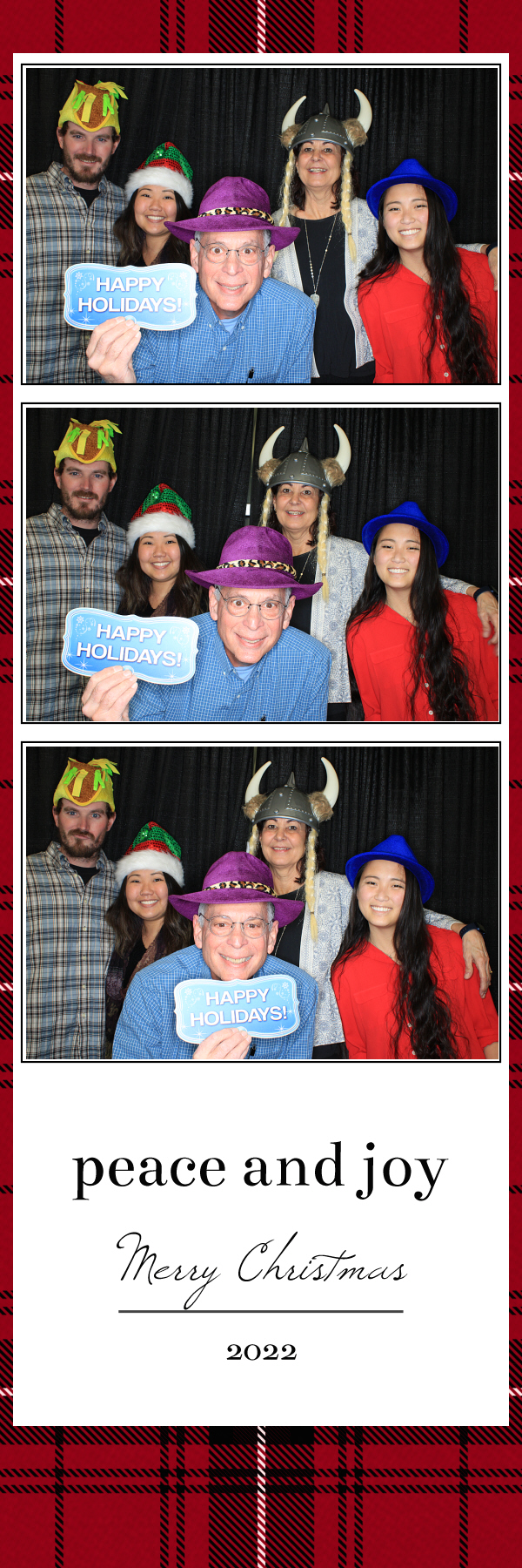 Christmas Eve Services | View more photos from the event at gallery.photoboothbillings.com/u/PhotoBoothBillings/Christmas-Eve-Services