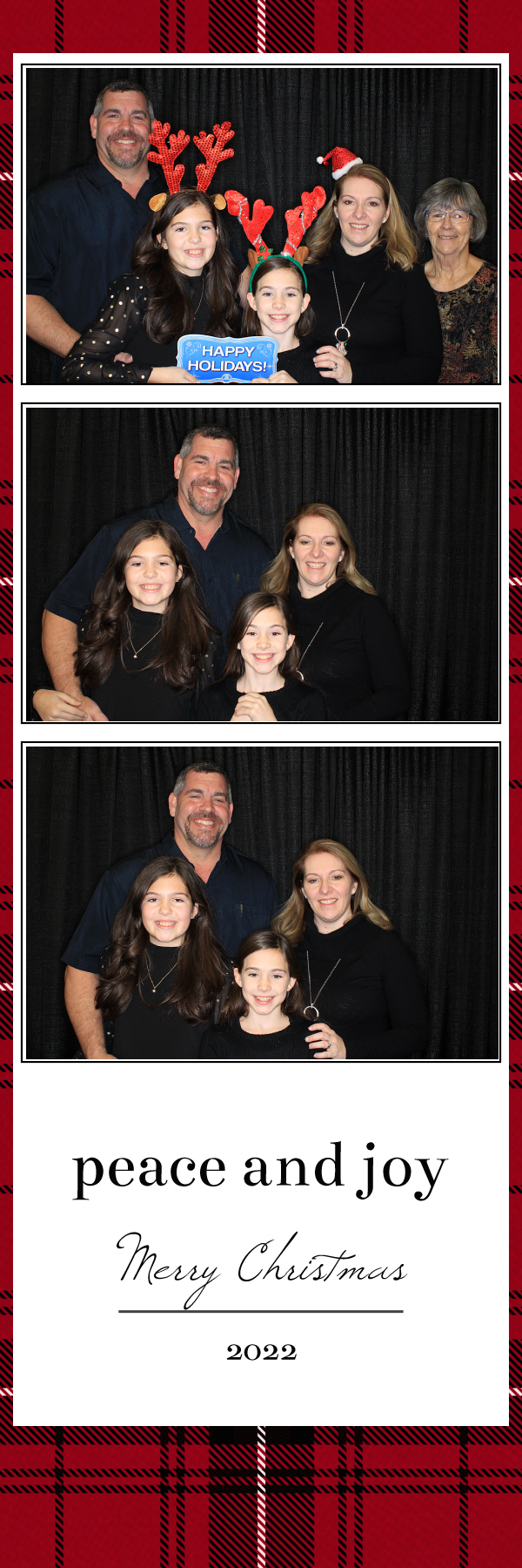 Christmas Eve Services | View more photos from the event at gallery.photoboothbillings.com/u/PhotoBoothBillings/Christmas-Eve-Services