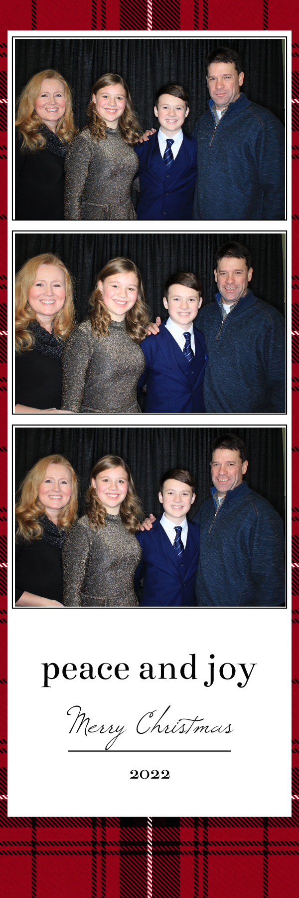 Christmas Eve Services | View more photos from the event at gallery.photoboothbillings.com/u/PhotoBoothBillings/Christmas-Eve-Services