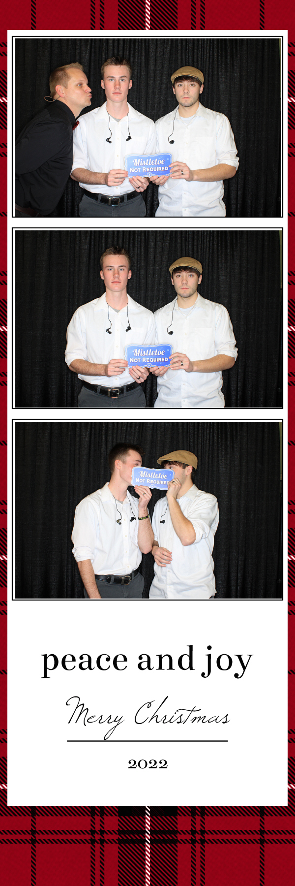 Christmas Eve Services | View more photos from the event at gallery.photoboothbillings.com/u/PhotoBoothBillings/Christmas-Eve-Services