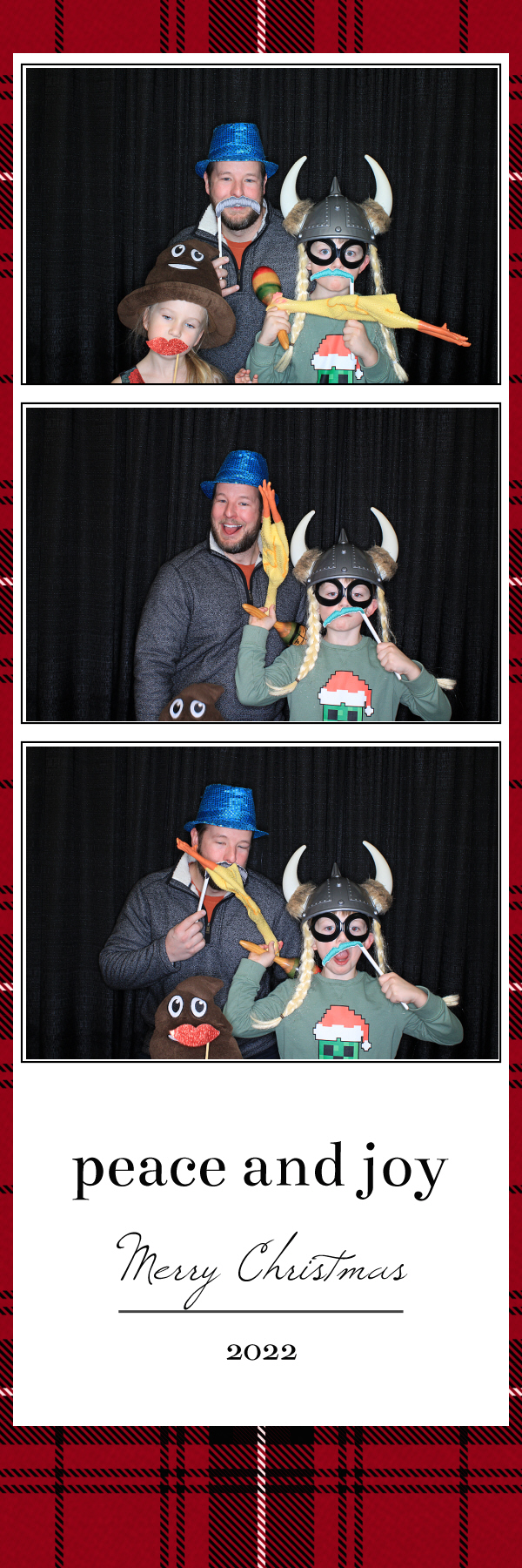 Christmas Eve Services | View more photos from the event at gallery.photoboothbillings.com/u/PhotoBoothBillings/Christmas-Eve-Services