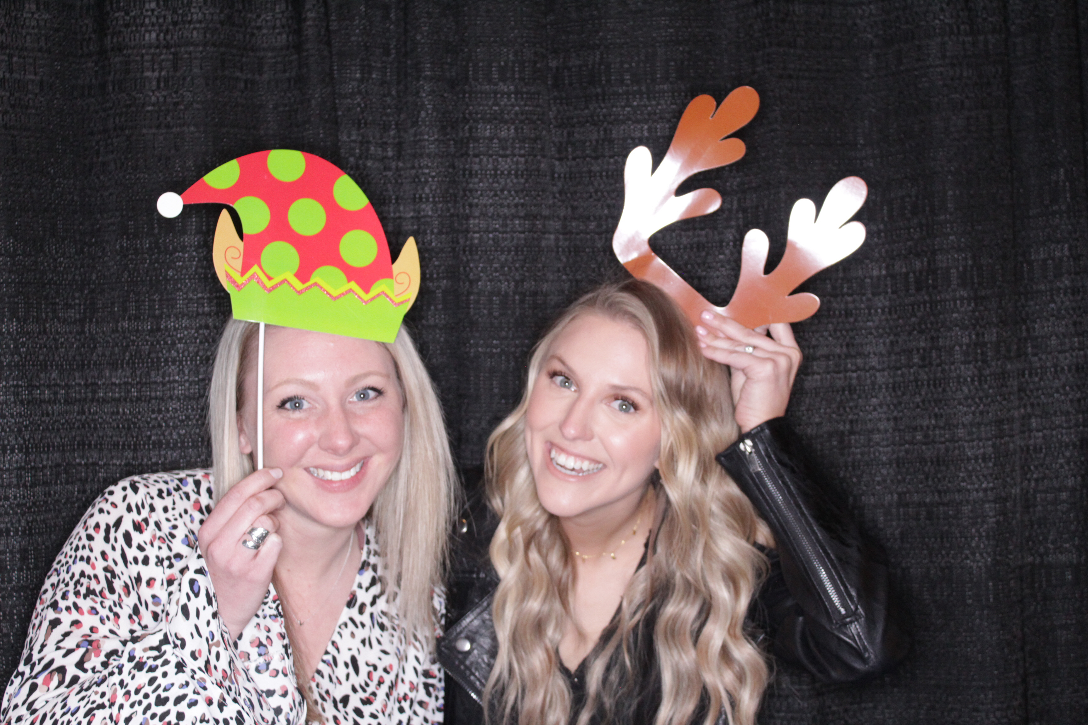 Christmas Party | View more photos from the event at gallery.photoboothbillings.com/u/PhotoBoothBillings/Christmas-Party