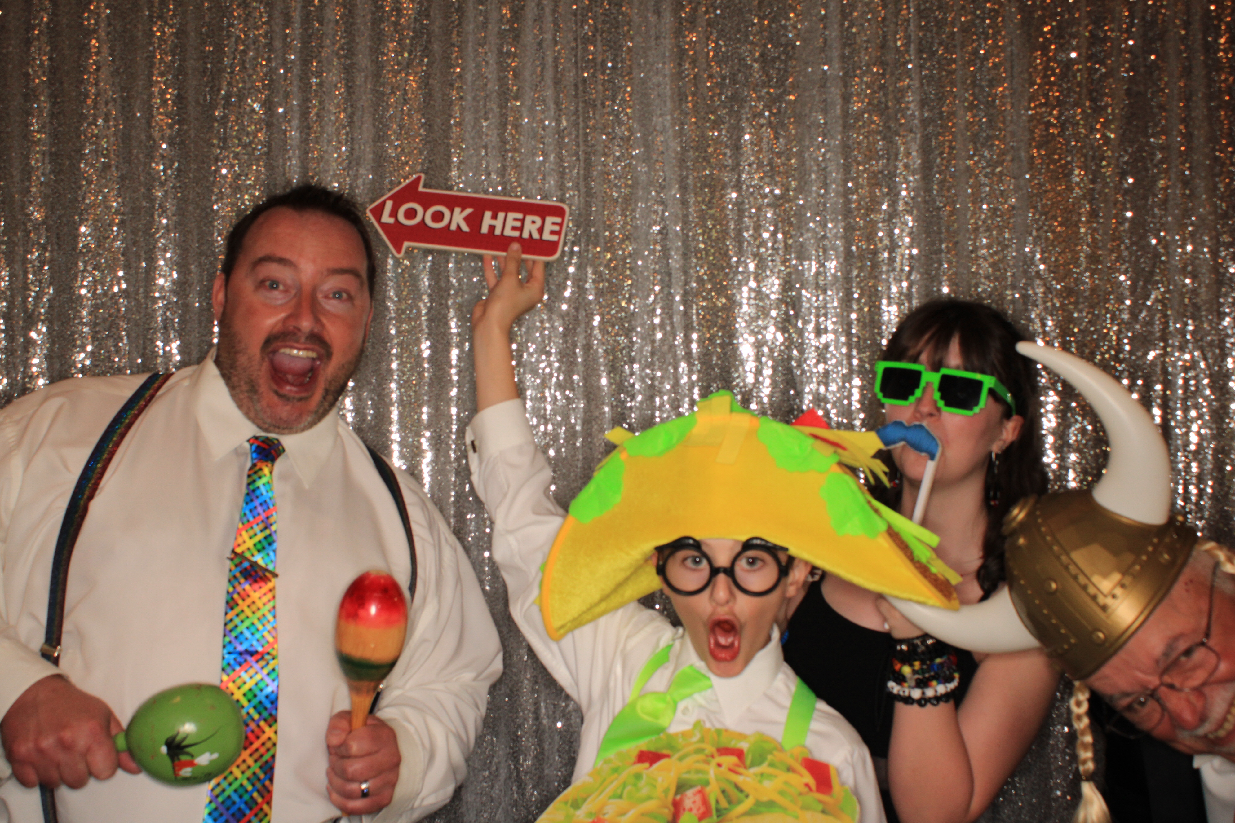 Dana and Ryan's Wedding | View more photos from the event at gallery.photoboothbillings.com/u/PhotoBoothBillings/Dana-and-Ryans-Wedding