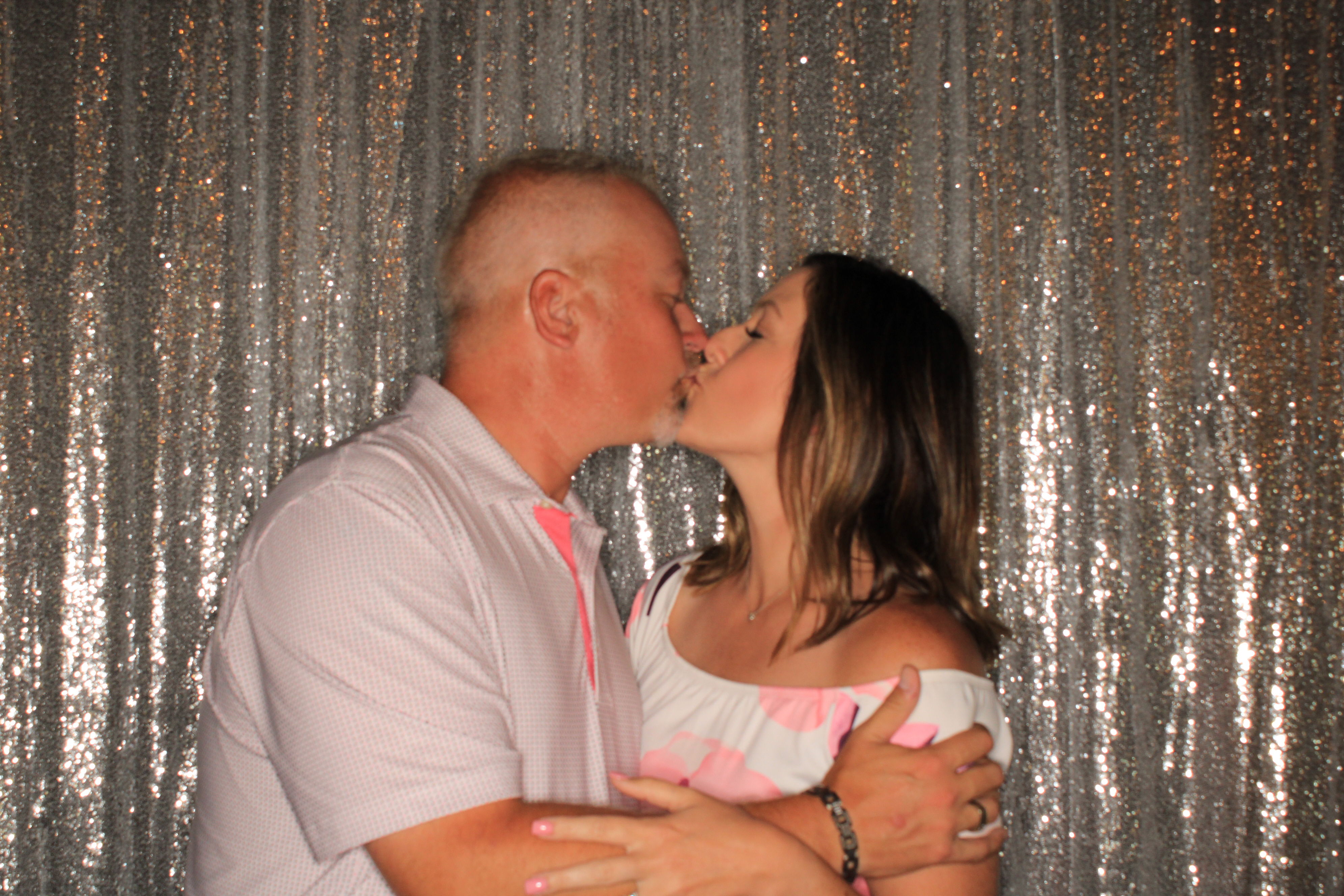 Dana and Ryan's Wedding | View more photos from the event at gallery.photoboothbillings.com/u/PhotoBoothBillings/Dana-and-Ryans-Wedding