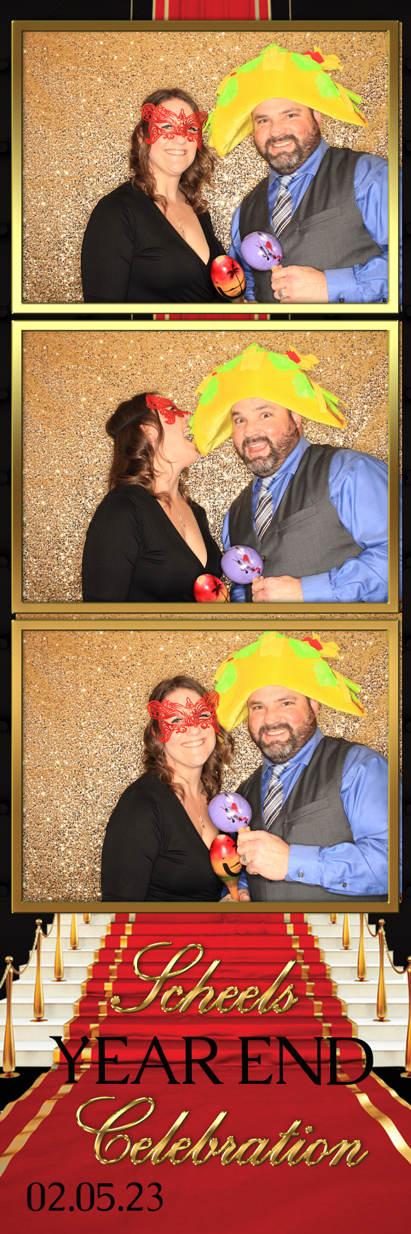 End of Year Celebration | View more photos from the event at gallery.photoboothbillings.com/u/PhotoBoothBillings/End-of-Year-Celebration