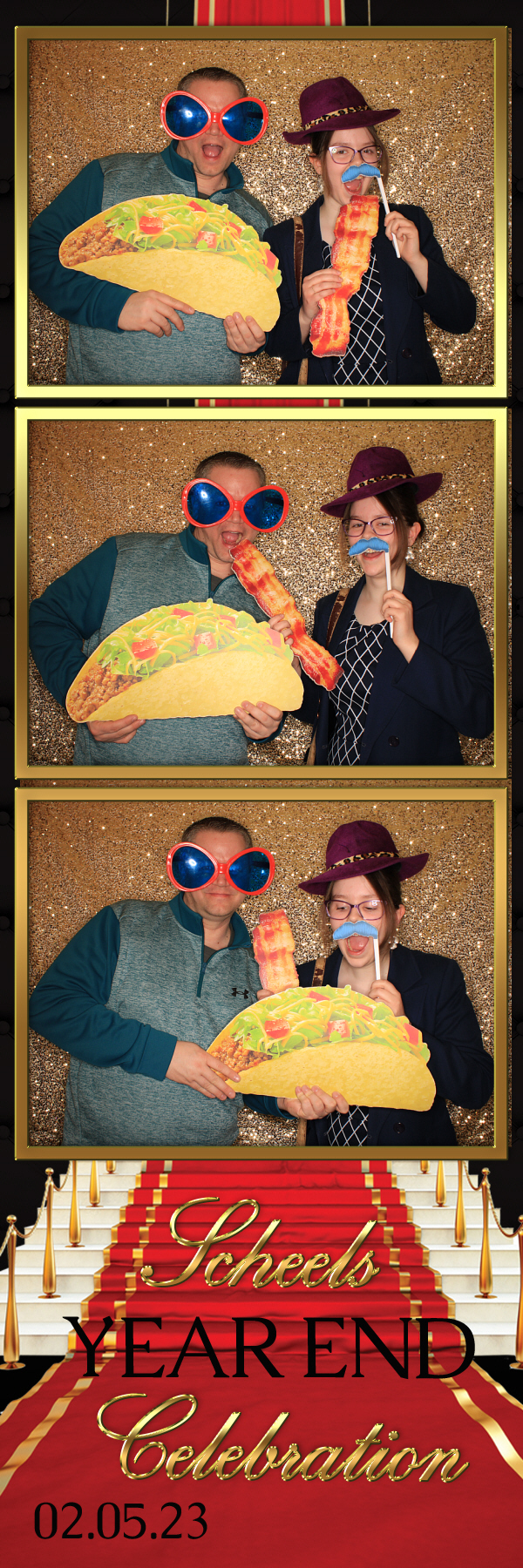 End of Year Celebration | View more photos from the event at gallery.photoboothbillings.com/u/PhotoBoothBillings/End-of-Year-Celebration