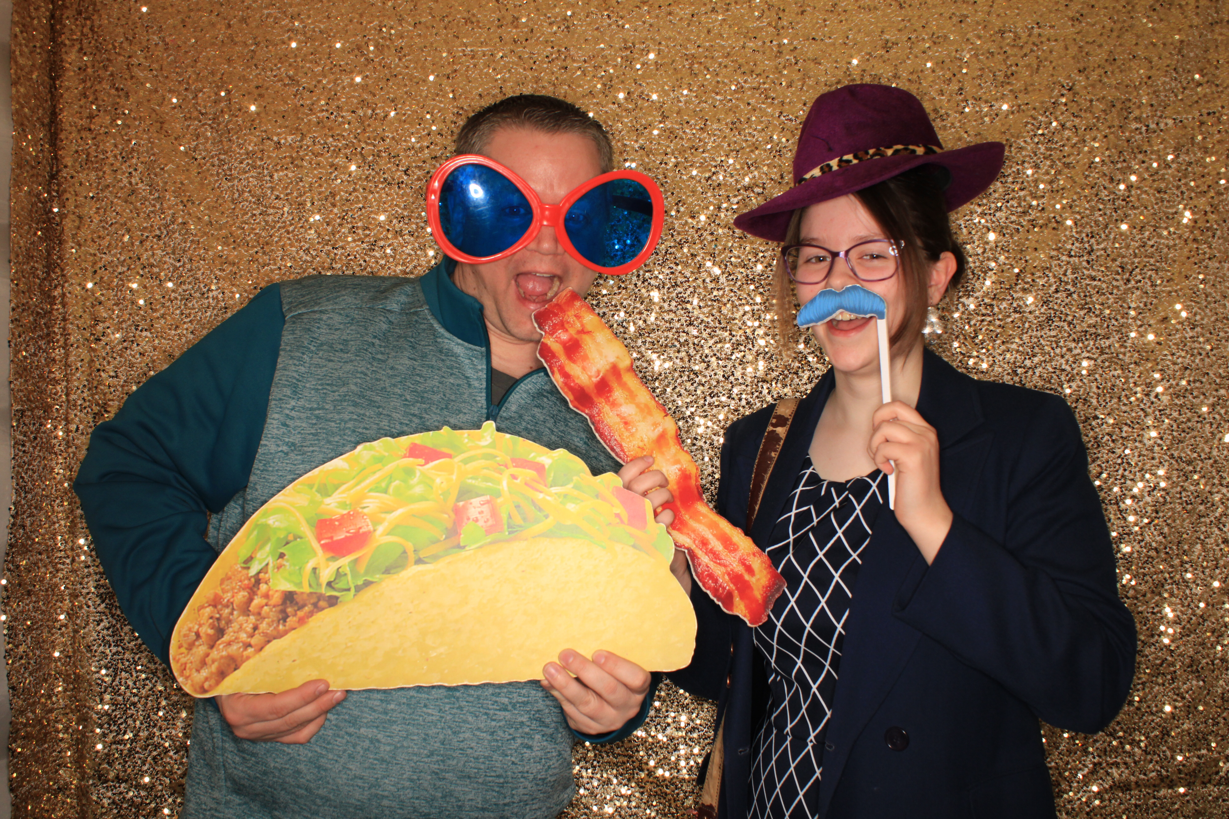 End of Year Celebration | View more photos from the event at gallery.photoboothbillings.com/u/PhotoBoothBillings/End-of-Year-Celebration