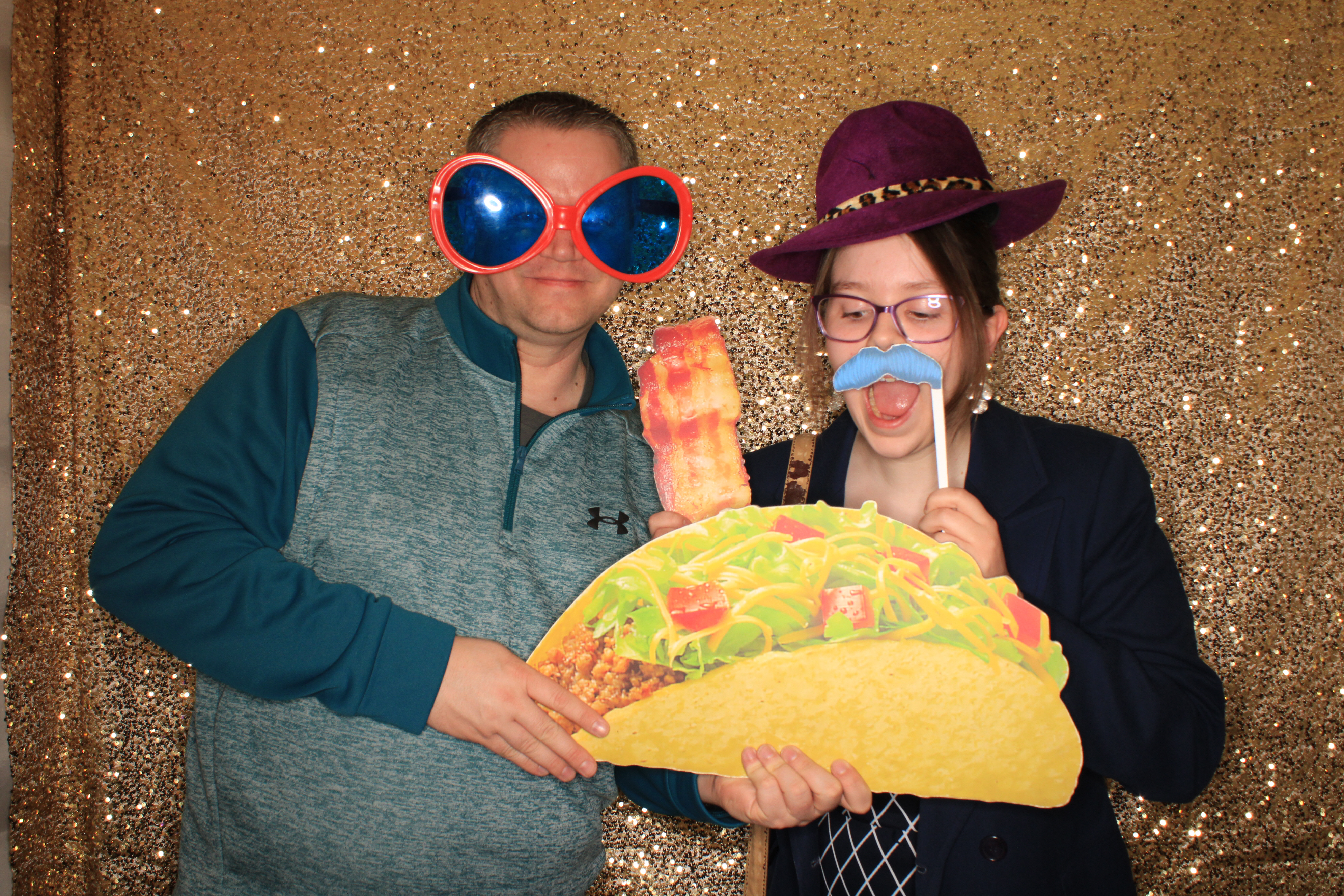 End of Year Celebration | View more photos from the event at gallery.photoboothbillings.com/u/PhotoBoothBillings/End-of-Year-Celebration
