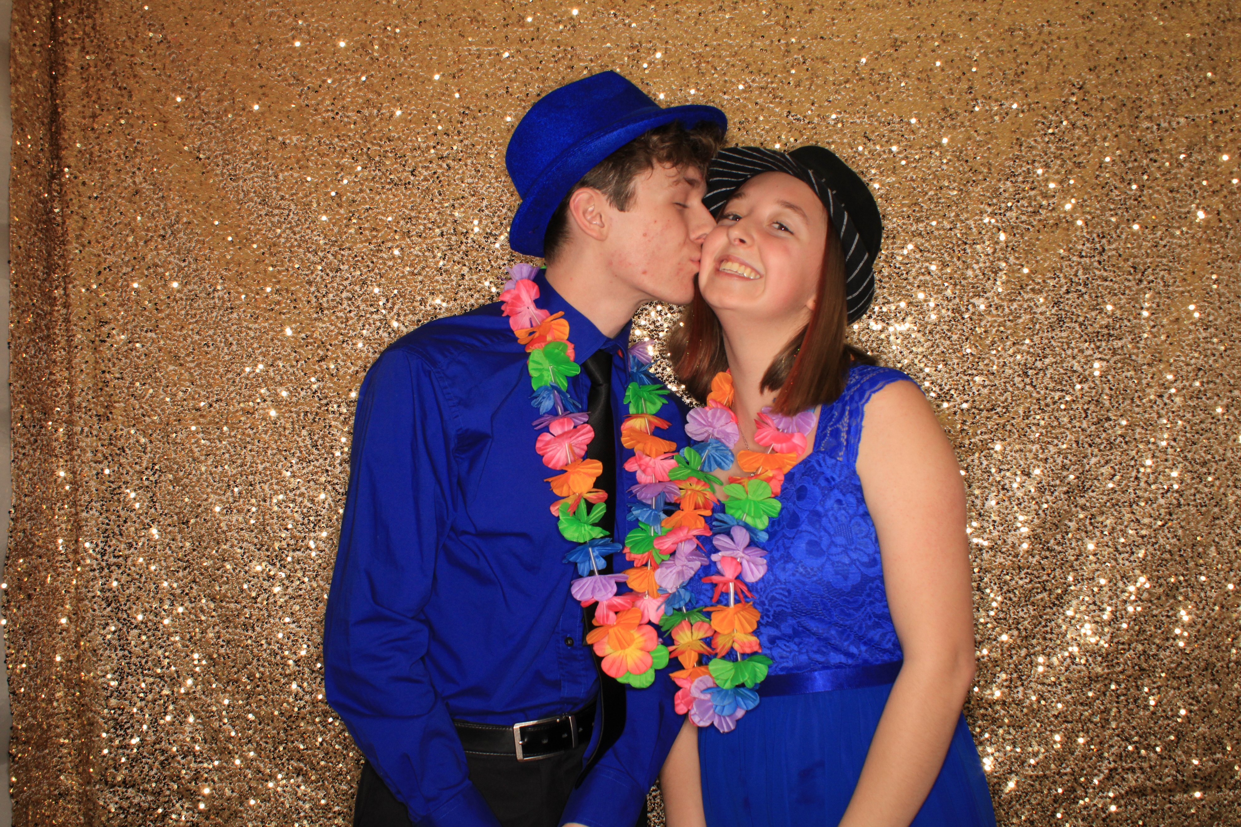 End of Year Celebration | View more photos from the event at gallery.photoboothbillings.com/u/PhotoBoothBillings/End-of-Year-Celebration