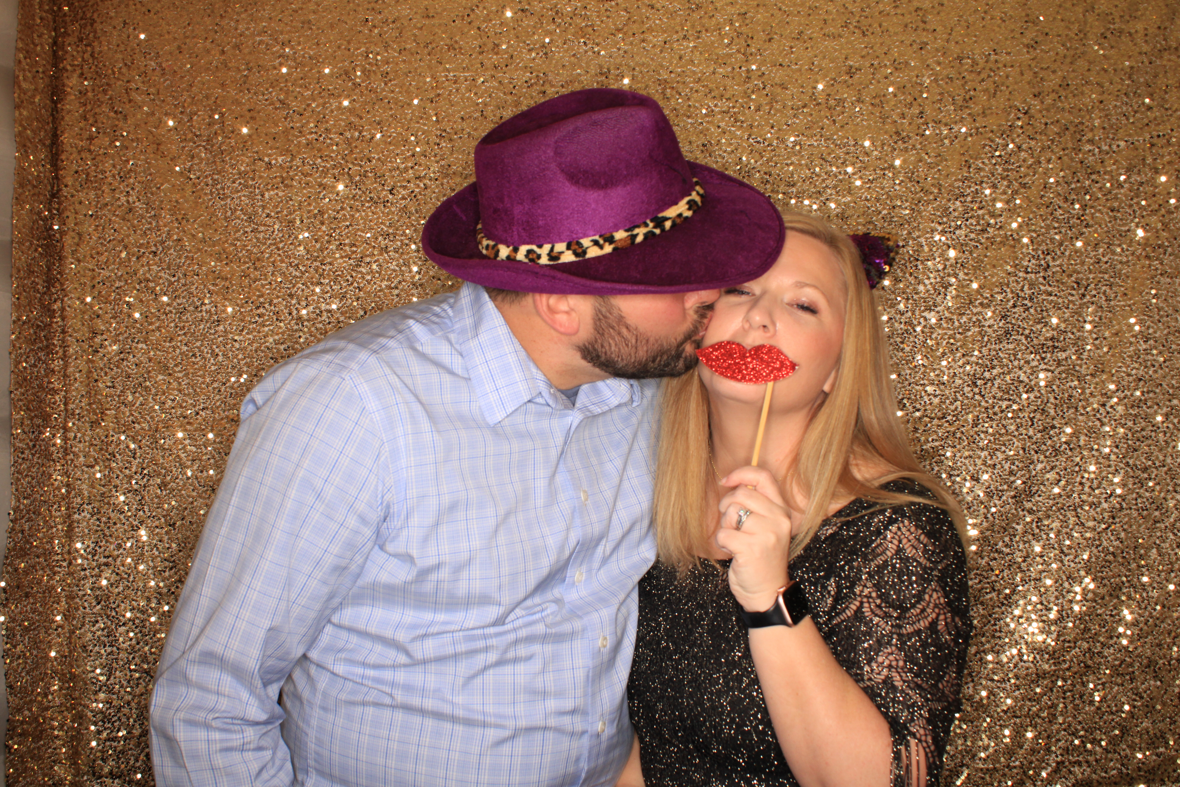End of Year Celebration | View more photos from the event at gallery.photoboothbillings.com/u/PhotoBoothBillings/End-of-Year-Celebration