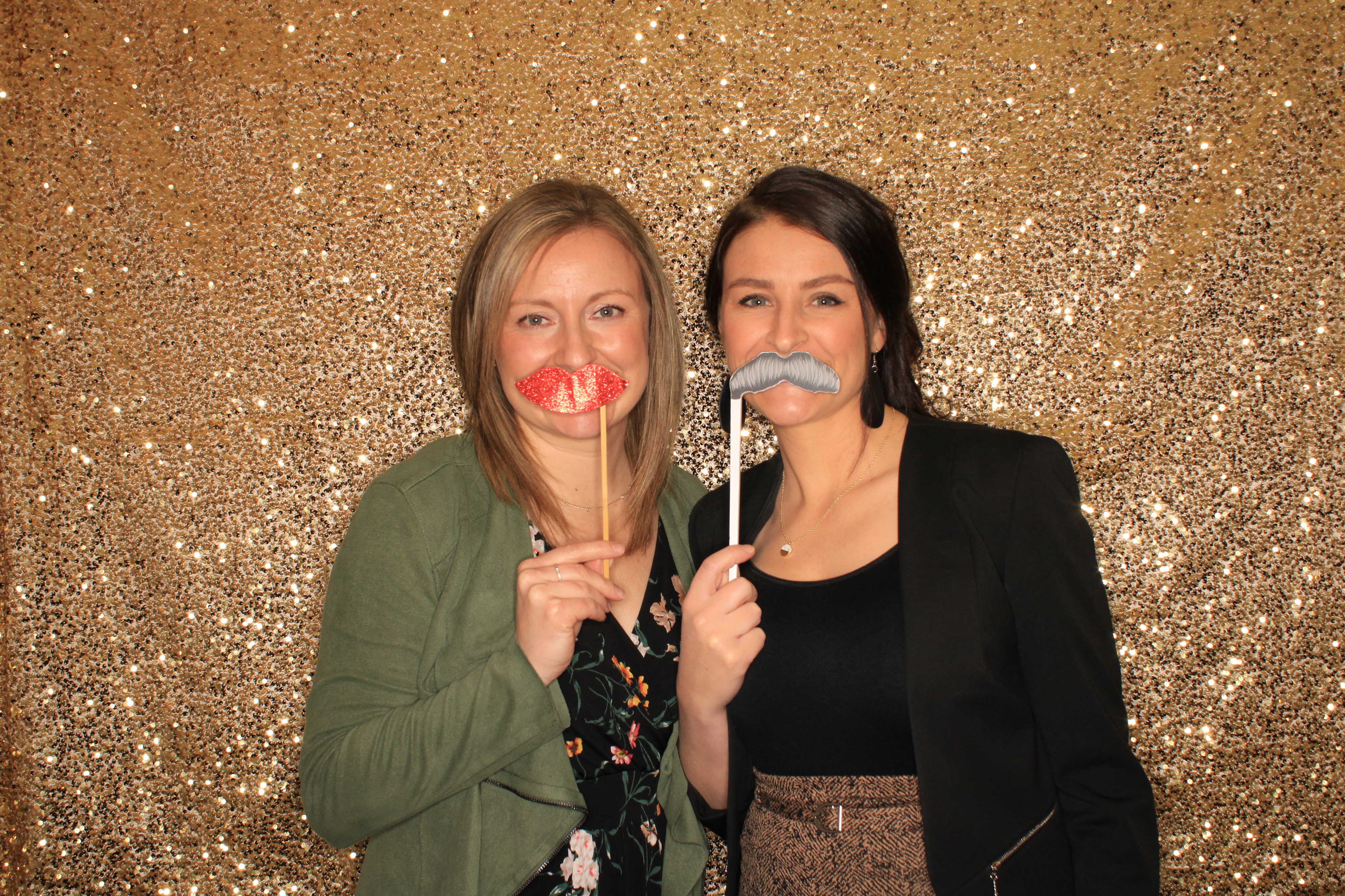 End of Year Celebration | View more photos from the event at gallery.photoboothbillings.com/u/PhotoBoothBillings/End-of-Year-Celebration
