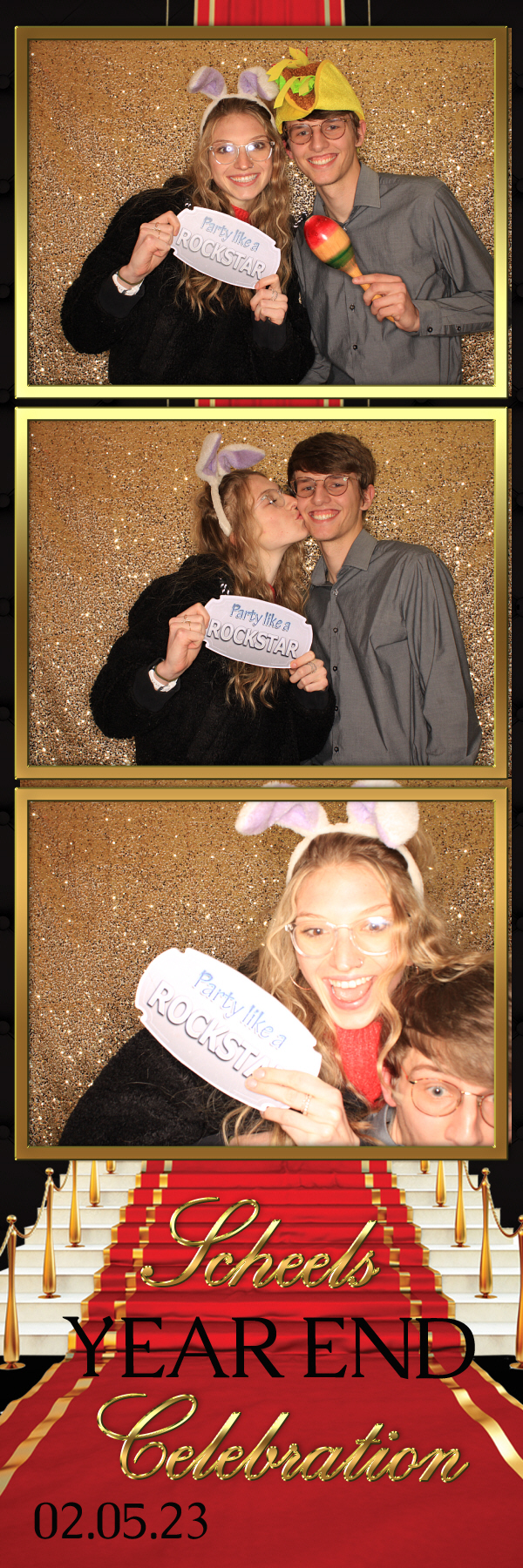 End of Year Celebration | View more photos from the event at gallery.photoboothbillings.com/u/PhotoBoothBillings/End-of-Year-Celebration
