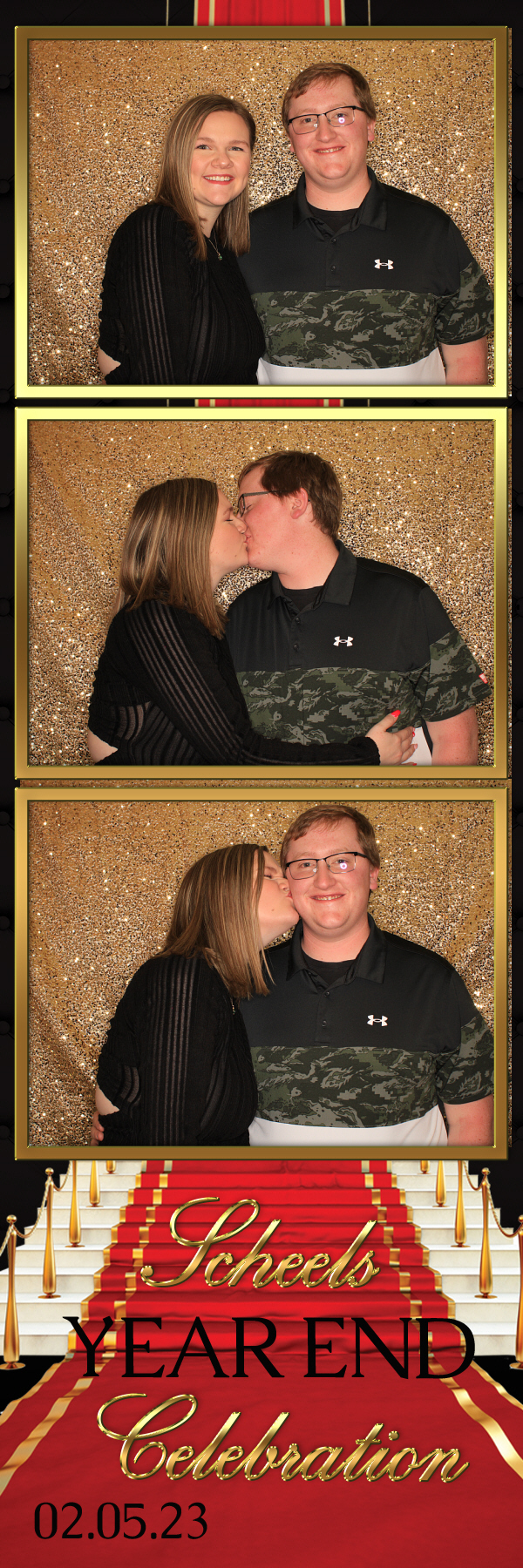 End of Year Celebration | View more photos from the event at gallery.photoboothbillings.com/u/PhotoBoothBillings/End-of-Year-Celebration