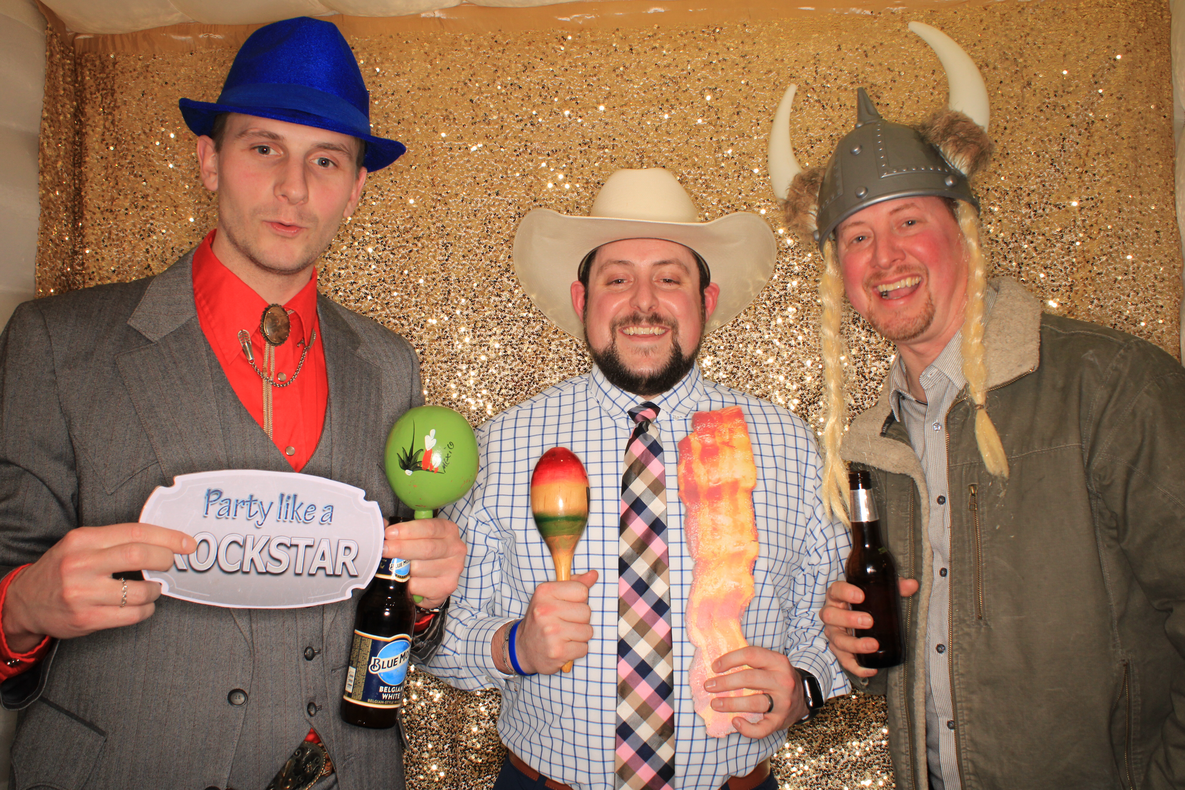 End of Year Celebration | View more photos from the event at gallery.photoboothbillings.com/u/PhotoBoothBillings/End-of-Year-Celebration