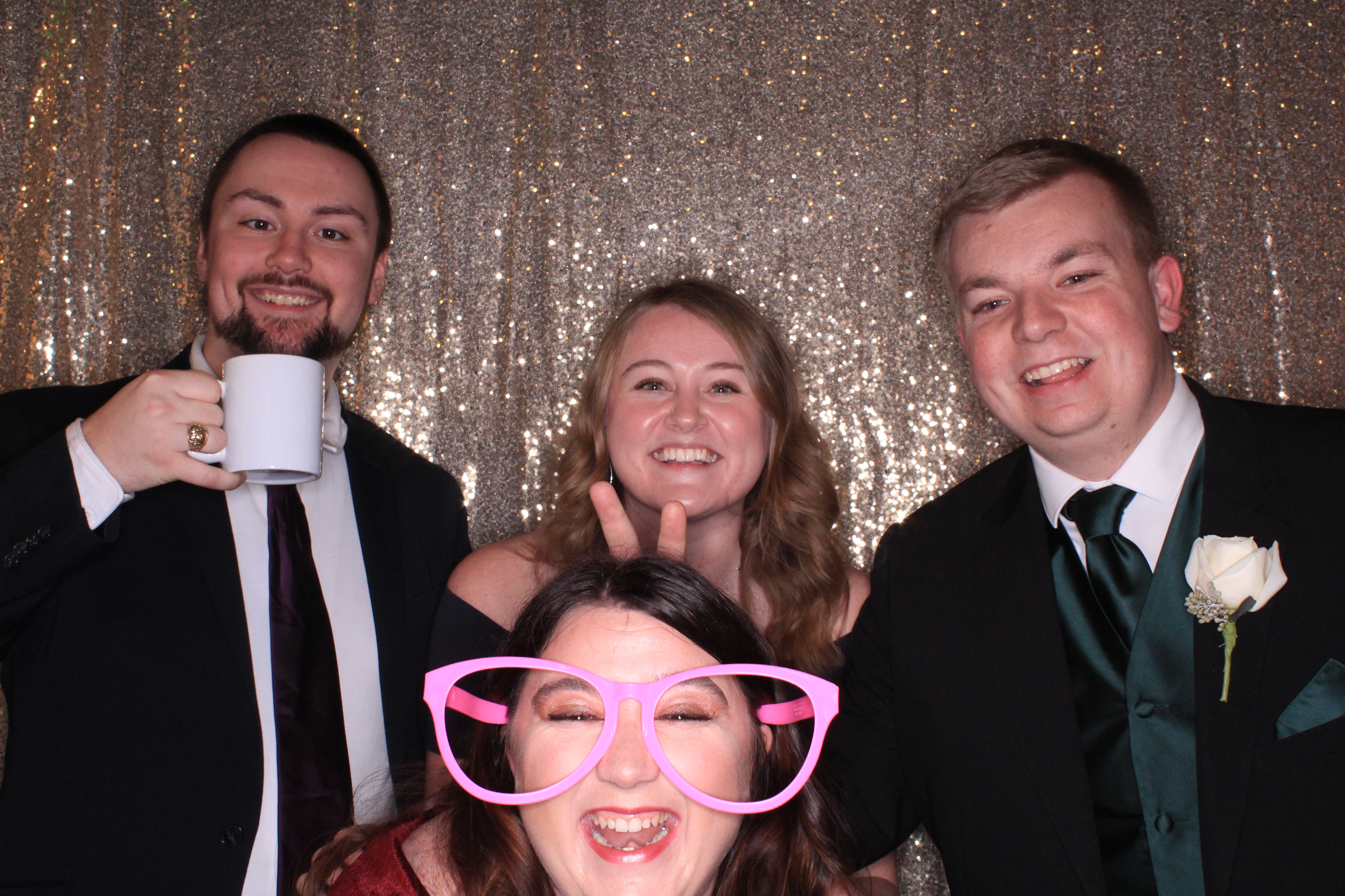 Ethan and Alexa's Wedding | View more photos from the event at gallery.photoboothbillings.com/u/PhotoBoothBillings/Ethan-and-Alexas-Wedding