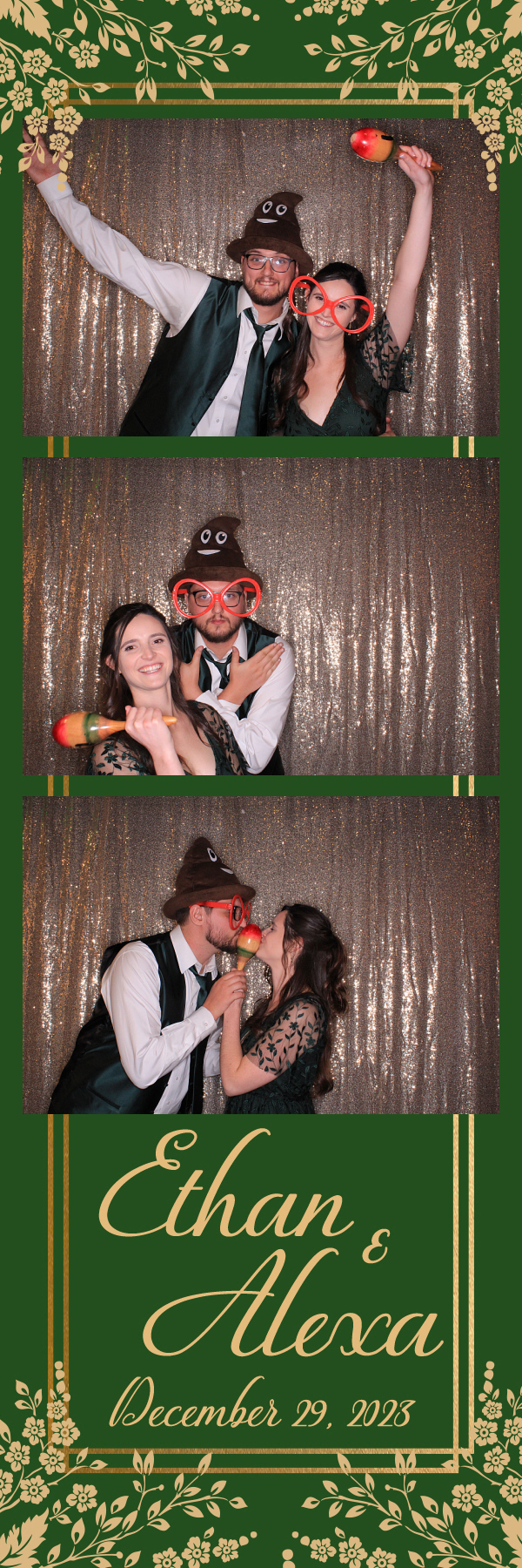 Ethan and Alexa's Wedding | View more photos from the event at gallery.photoboothbillings.com/u/PhotoBoothBillings/Ethan-and-Alexas-Wedding