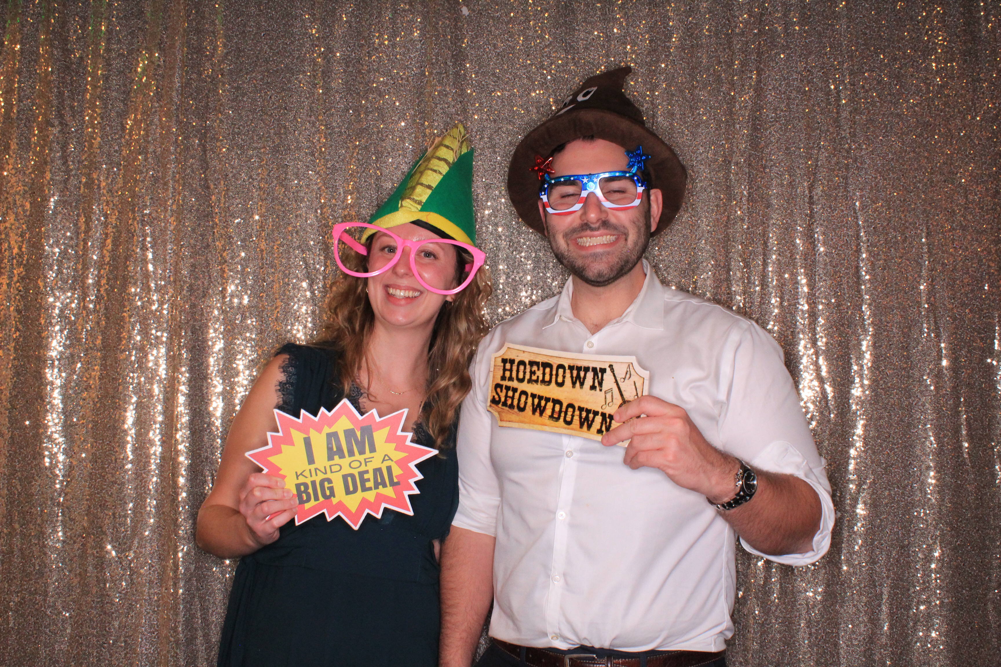 Ethan and Alexa's Wedding | View more photos from the event at gallery.photoboothbillings.com/u/PhotoBoothBillings/Ethan-and-Alexas-Wedding