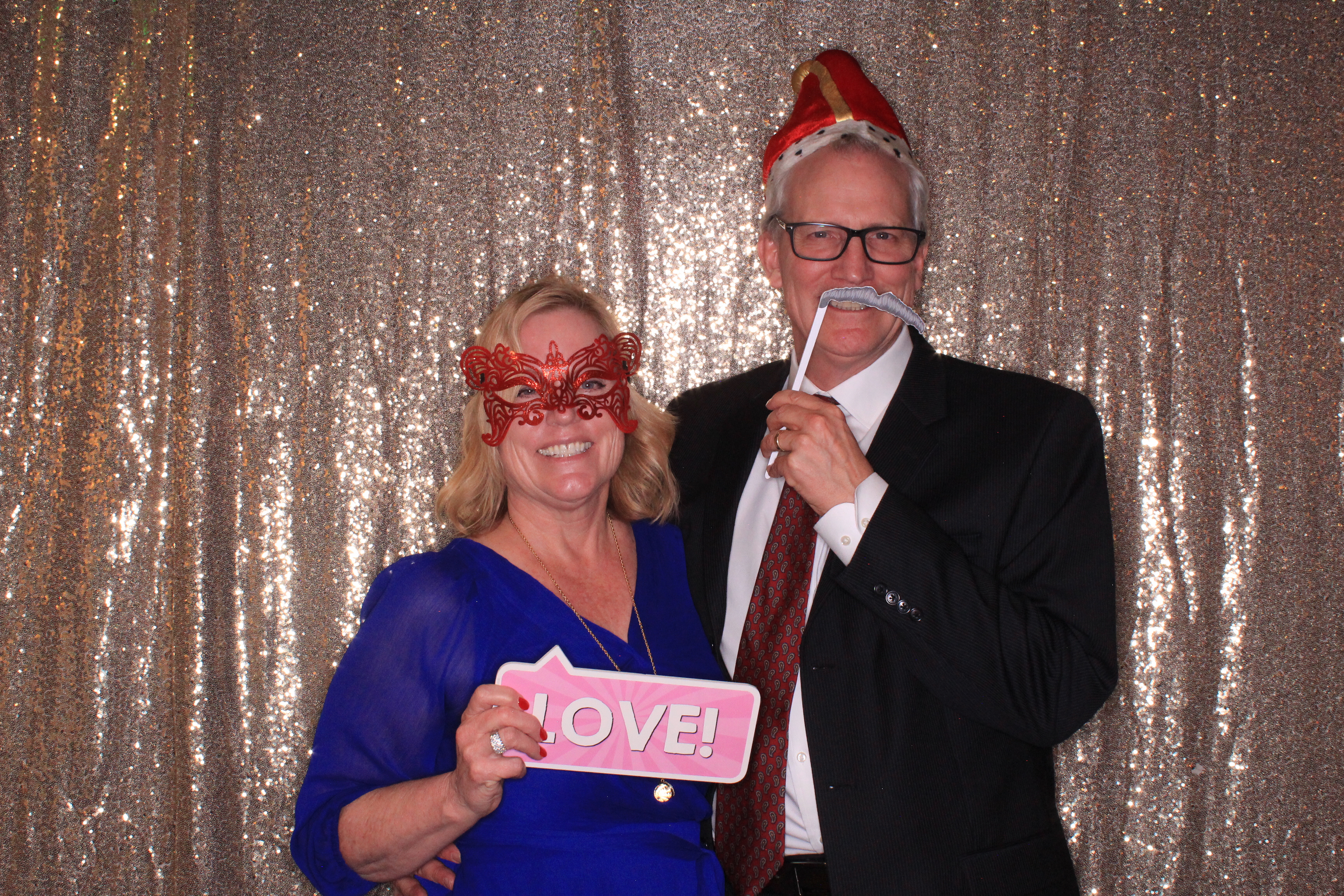 Ethan and Alexa's Wedding | View more photos from the event at gallery.photoboothbillings.com/u/PhotoBoothBillings/Ethan-and-Alexas-Wedding