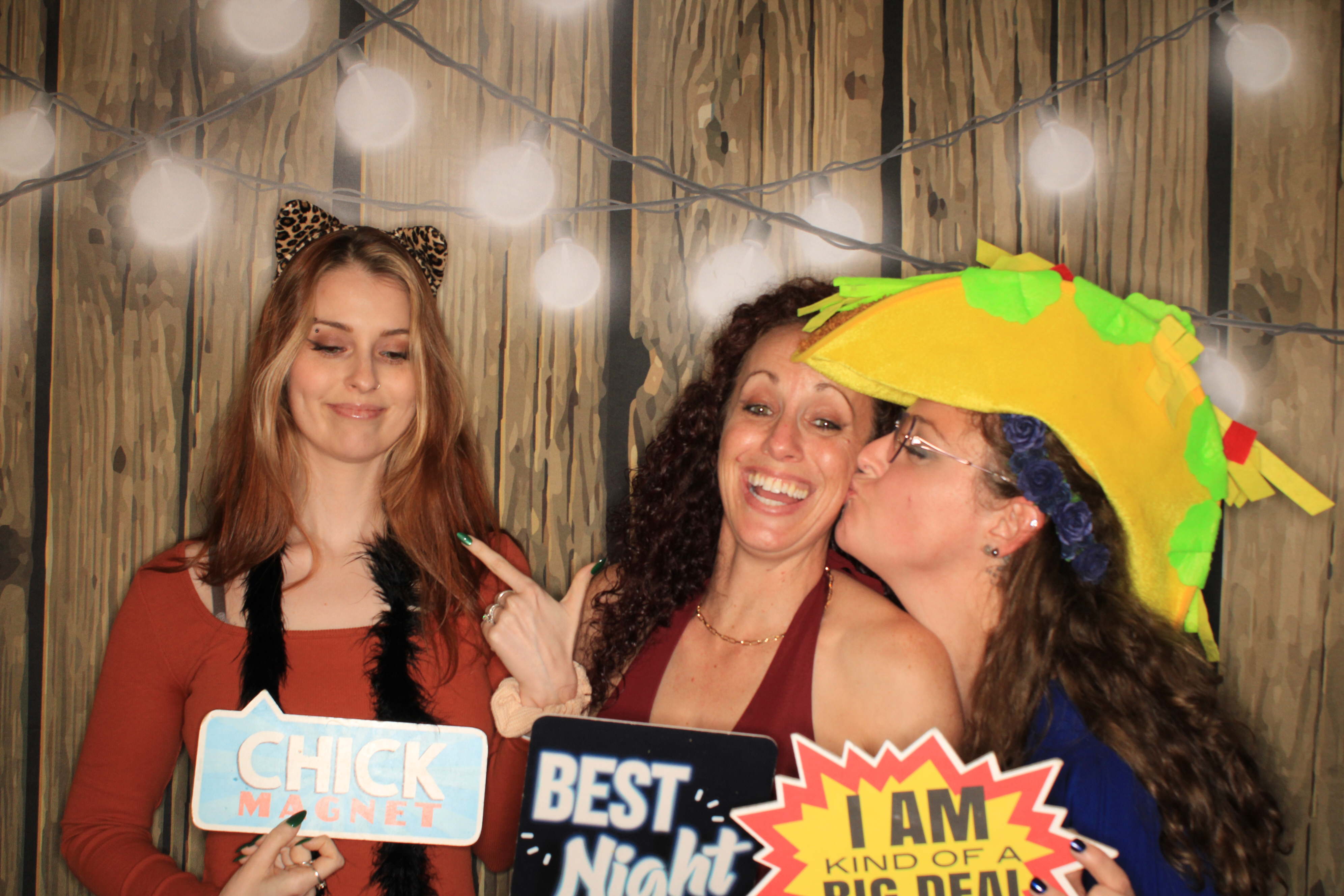 Kathryn and Jeffery's Wedding | View more photos from the event at gallery.photoboothbillings.com/u/PhotoBoothBillings/Kathryn-and-Jefferys-Wedding