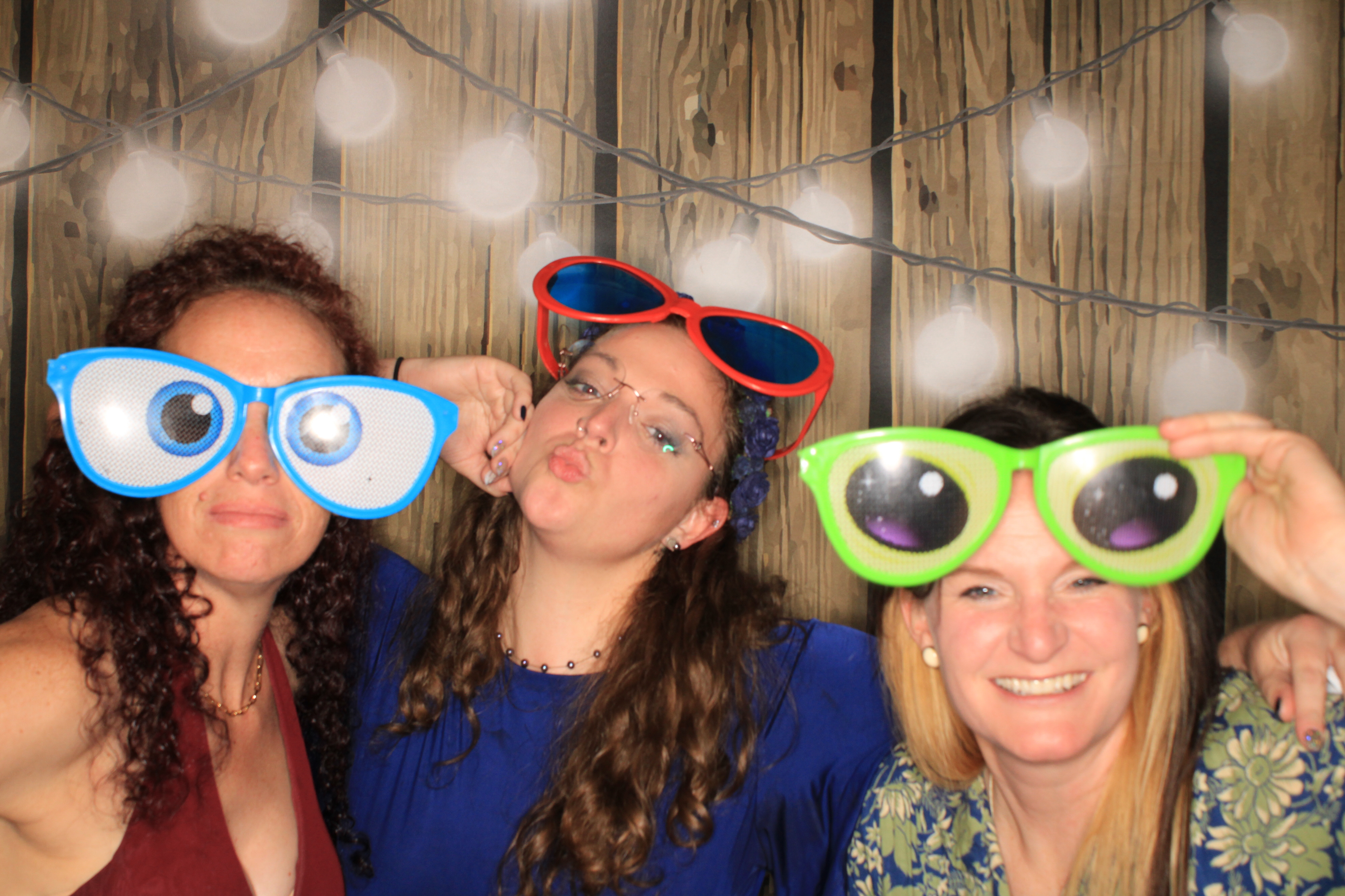 Kathryn and Jeffery's Wedding | View more photos from the event at gallery.photoboothbillings.com/u/PhotoBoothBillings/Kathryn-and-Jefferys-Wedding