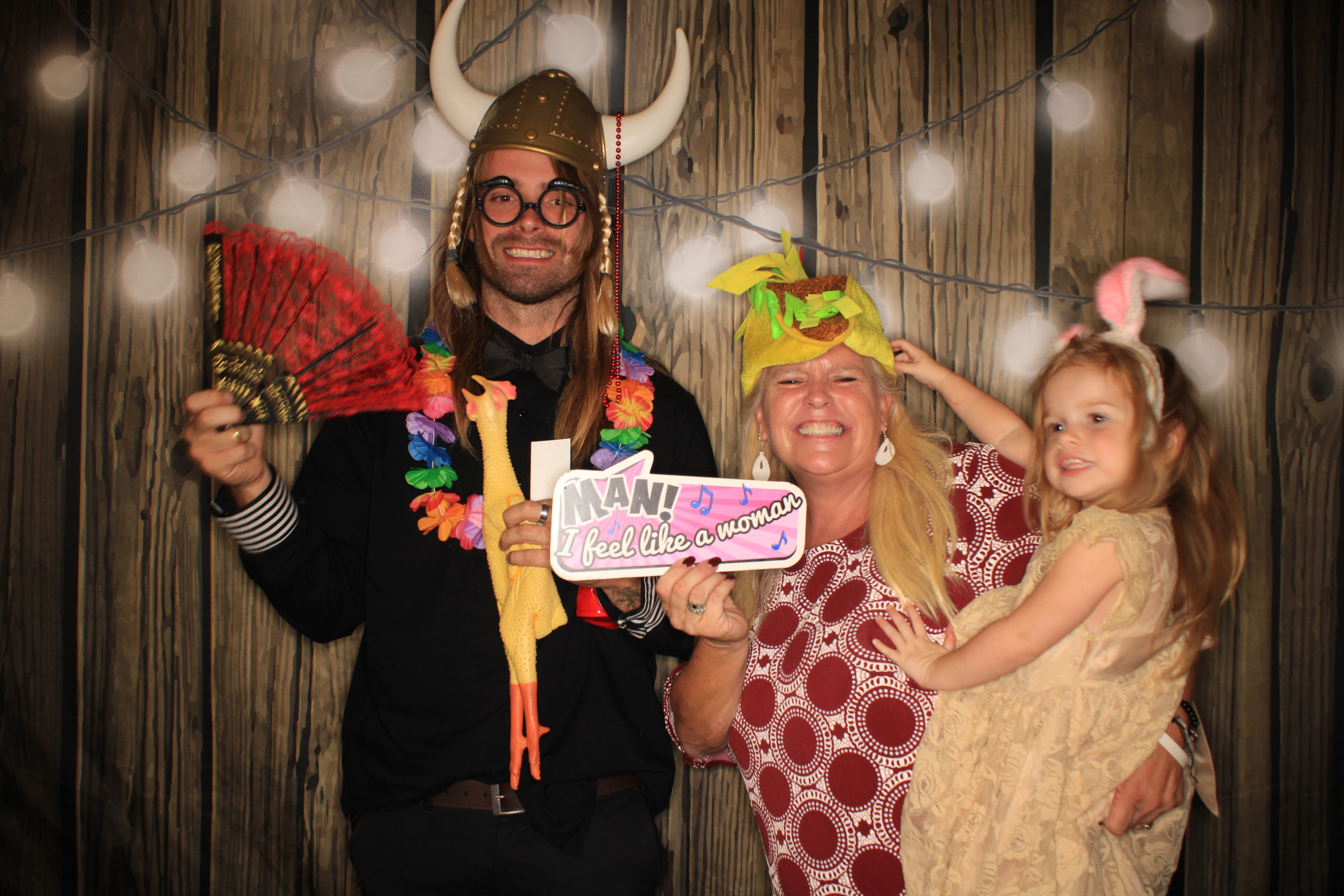 Kathryn and Jeffery's Wedding | View more photos from the event at gallery.photoboothbillings.com/u/PhotoBoothBillings/Kathryn-and-Jefferys-Wedding