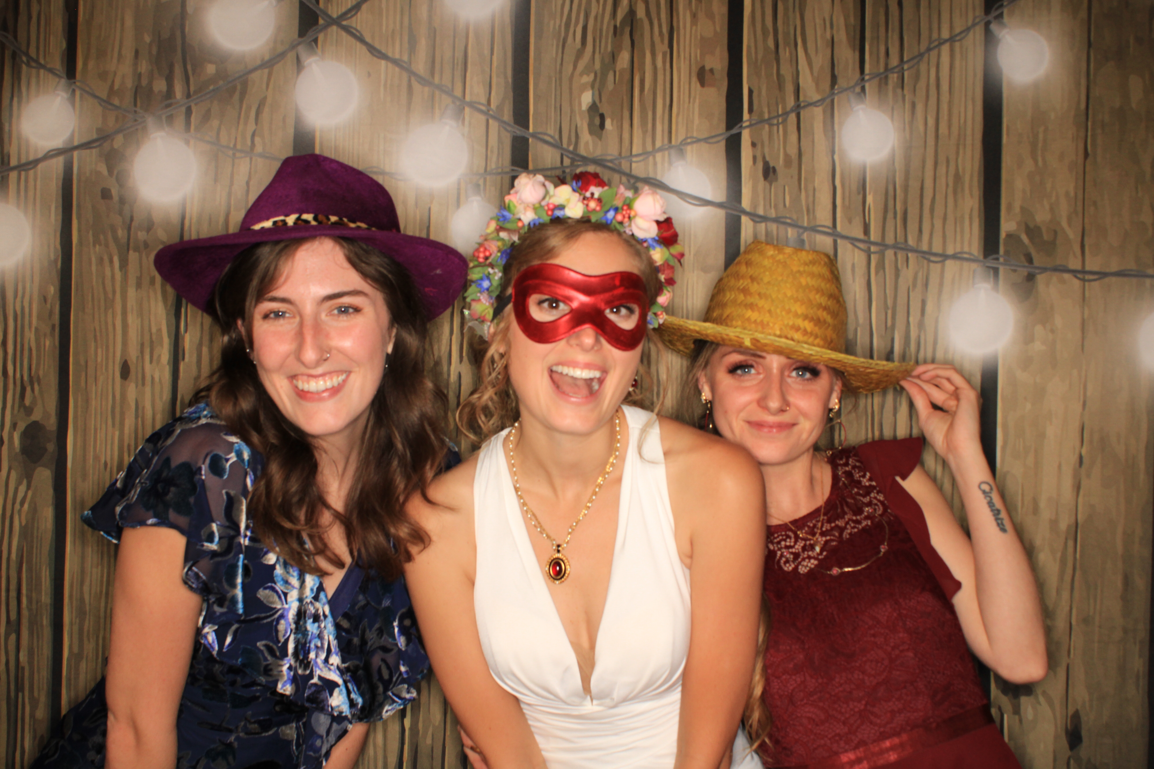 Kathryn and Jeffery's Wedding | View more photos from the event at gallery.photoboothbillings.com/u/PhotoBoothBillings/Kathryn-and-Jefferys-Wedding