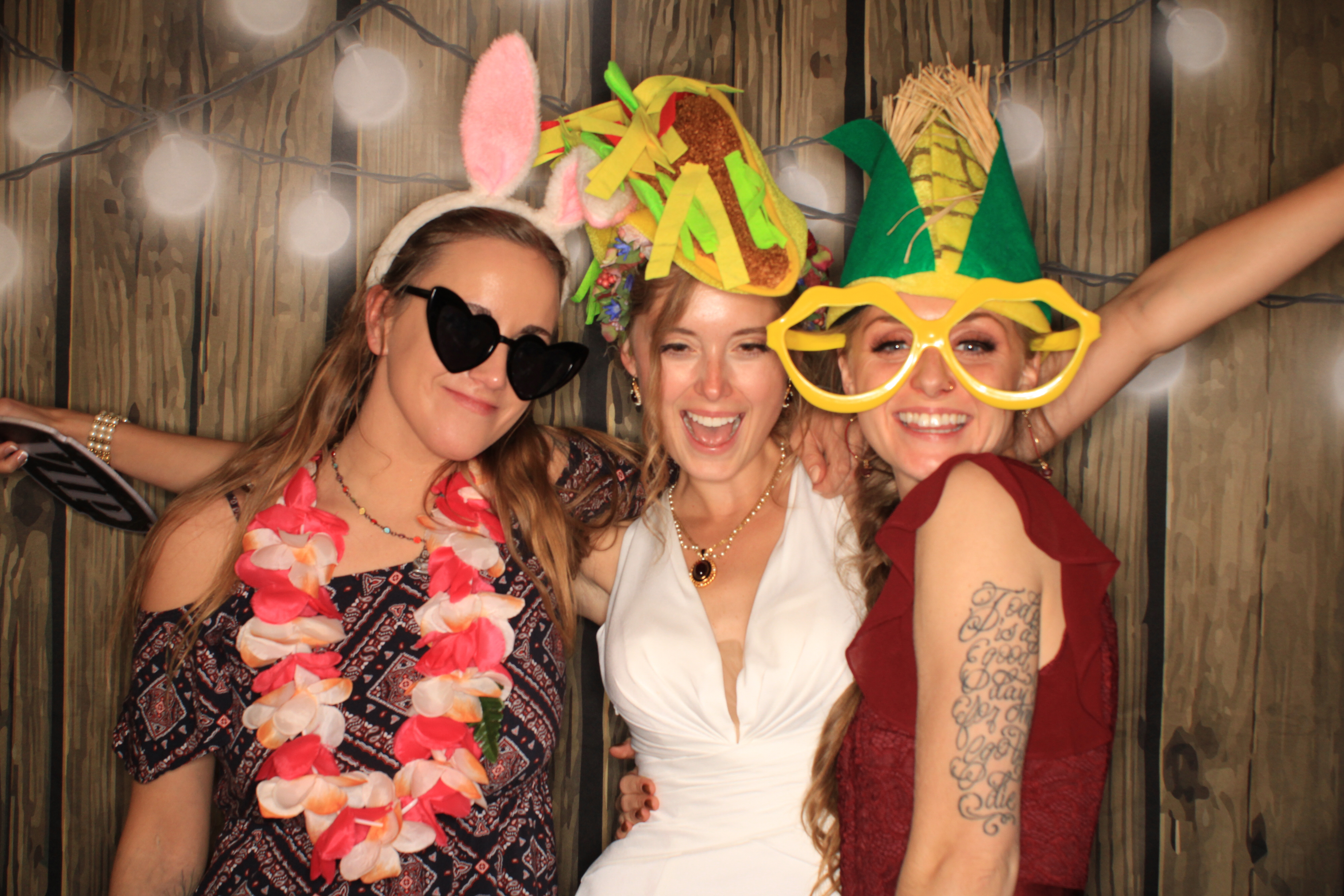 Kathryn and Jeffery's Wedding | View more photos from the event at gallery.photoboothbillings.com/u/PhotoBoothBillings/Kathryn-and-Jefferys-Wedding