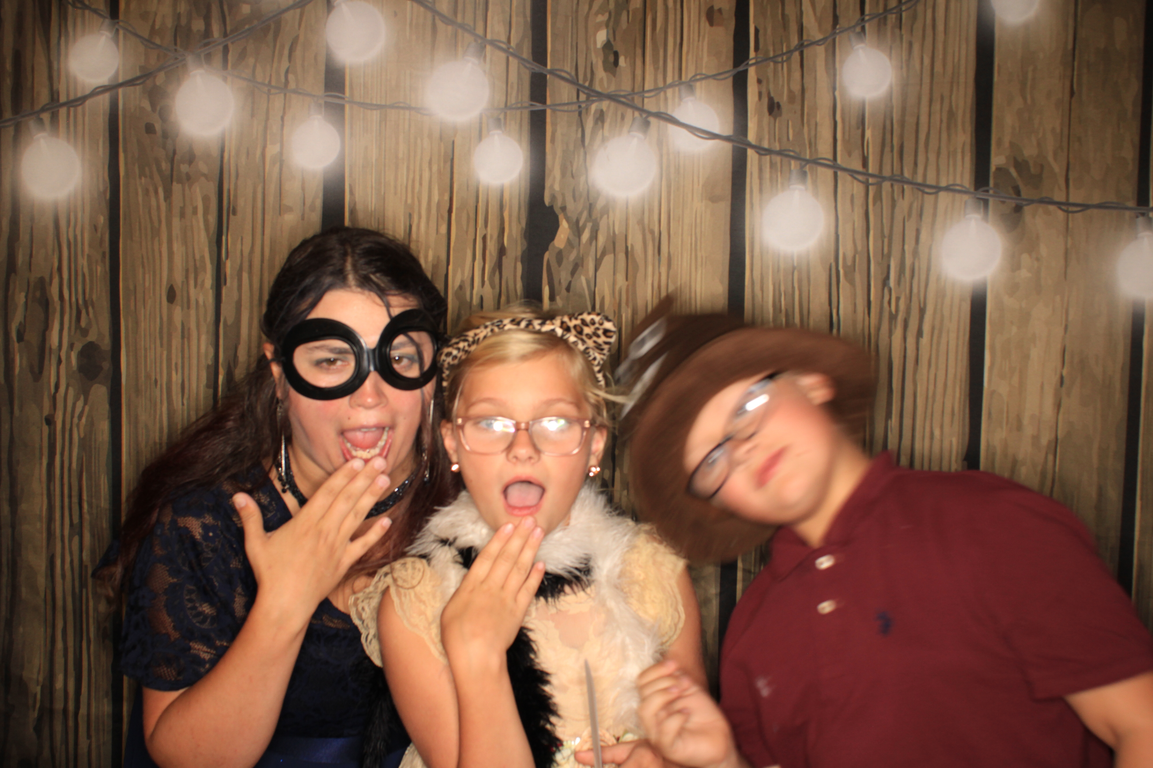 Kathryn and Jeffery's Wedding | View more photos from the event at gallery.photoboothbillings.com/u/PhotoBoothBillings/Kathryn-and-Jefferys-Wedding