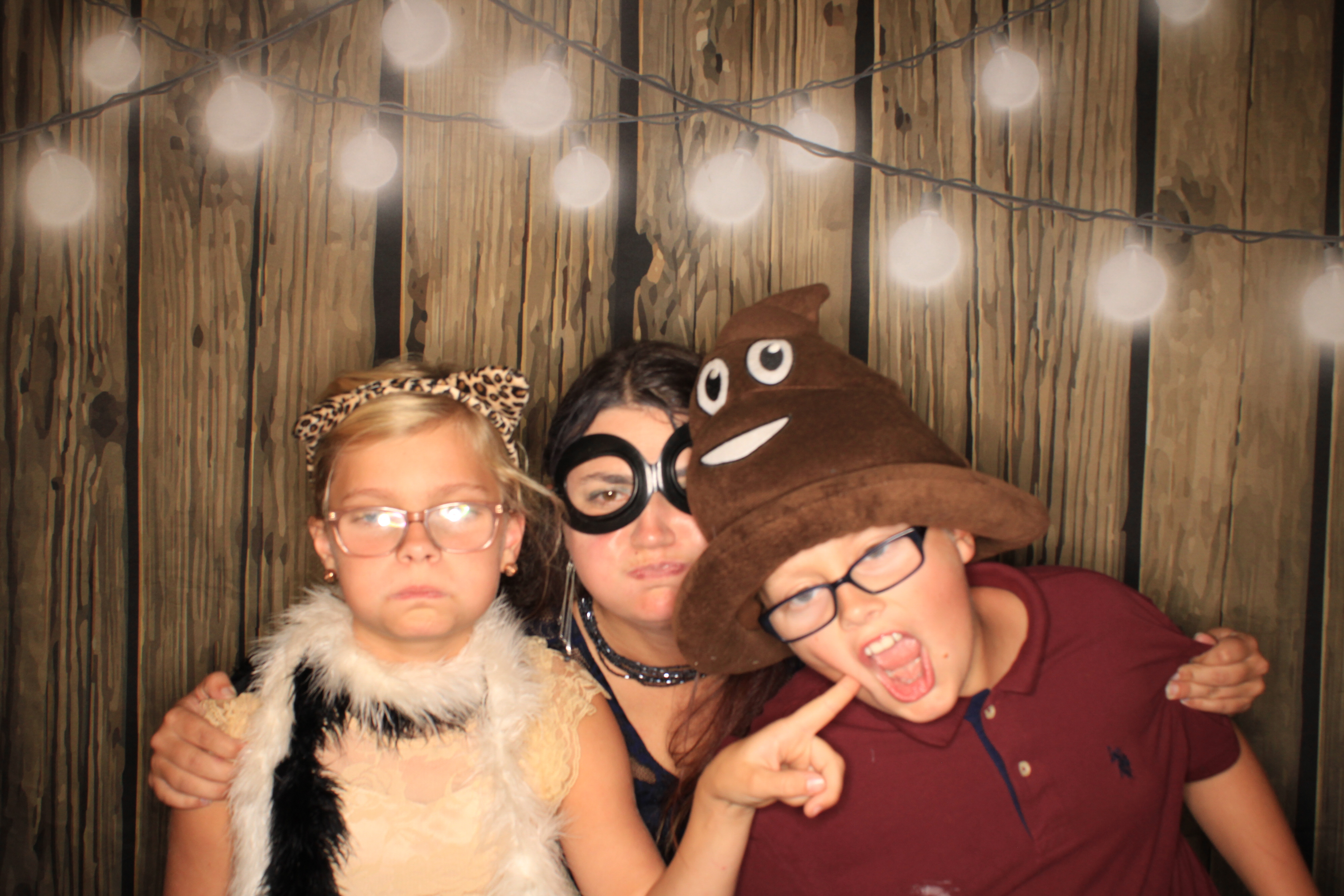 Kathryn and Jeffery's Wedding | View more photos from the event at gallery.photoboothbillings.com/u/PhotoBoothBillings/Kathryn-and-Jefferys-Wedding