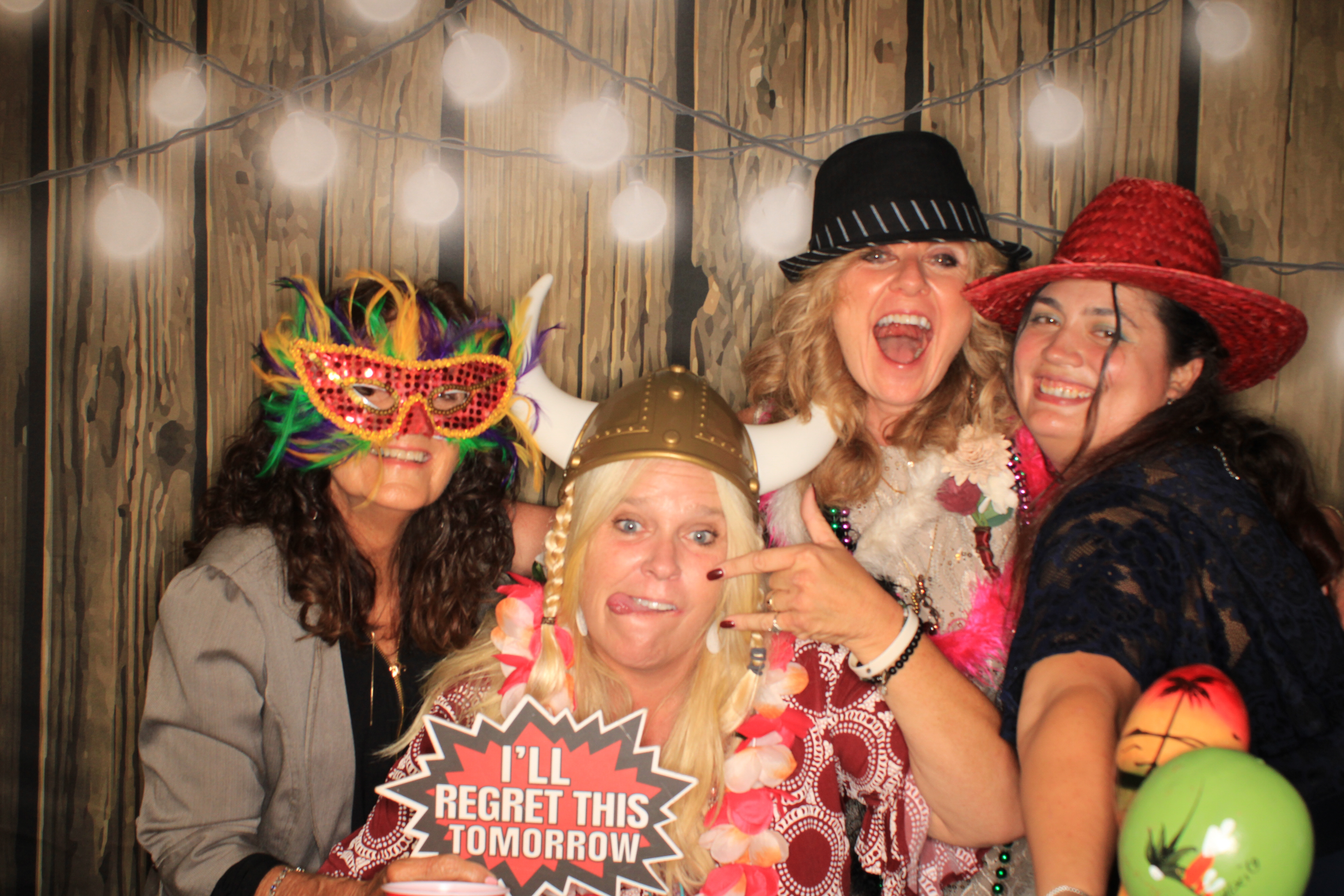 Kathryn and Jeffery's Wedding | View more photos from the event at gallery.photoboothbillings.com/u/PhotoBoothBillings/Kathryn-and-Jefferys-Wedding