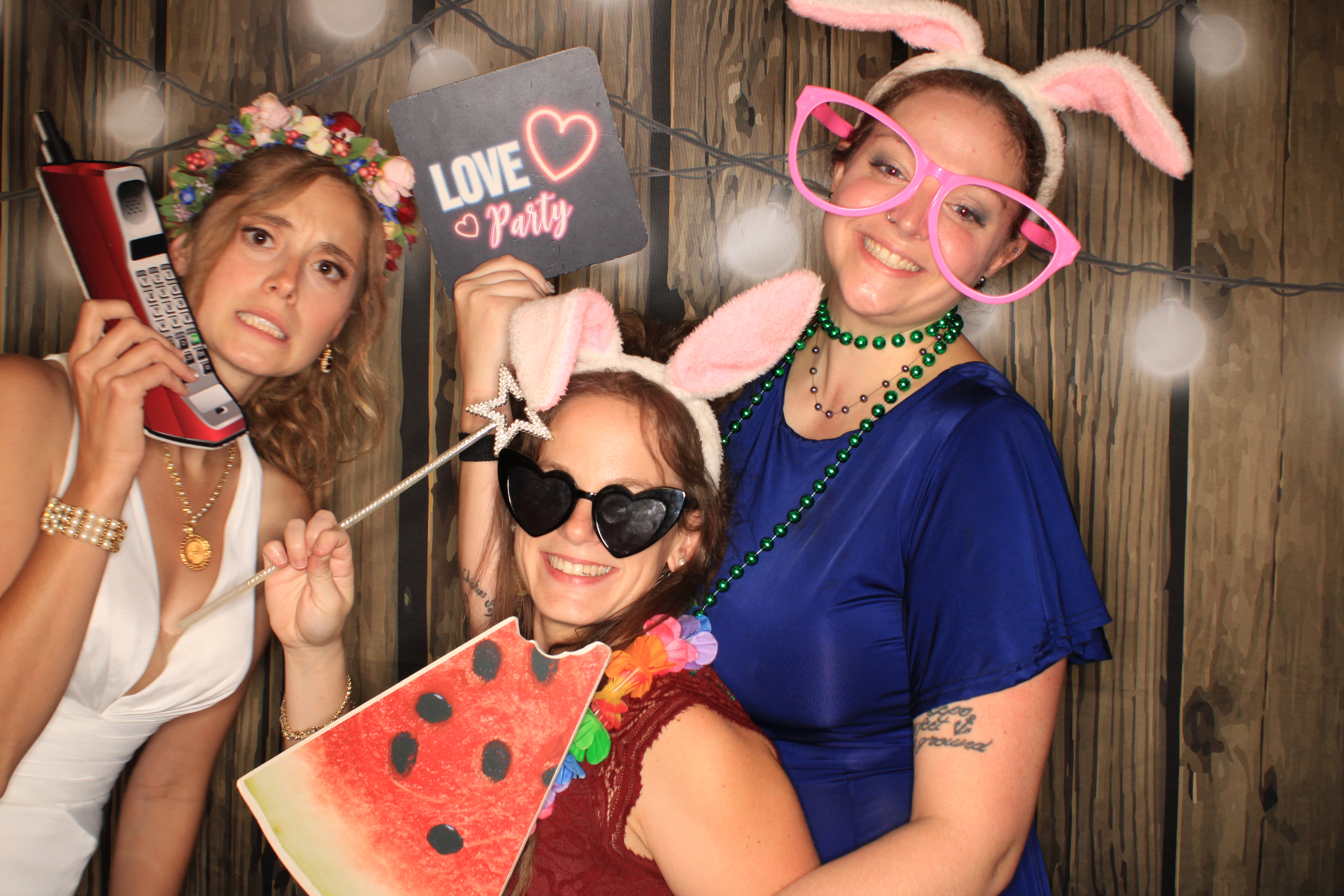 Kathryn and Jeffery's Wedding | View more photos from the event at gallery.photoboothbillings.com/u/PhotoBoothBillings/Kathryn-and-Jefferys-Wedding