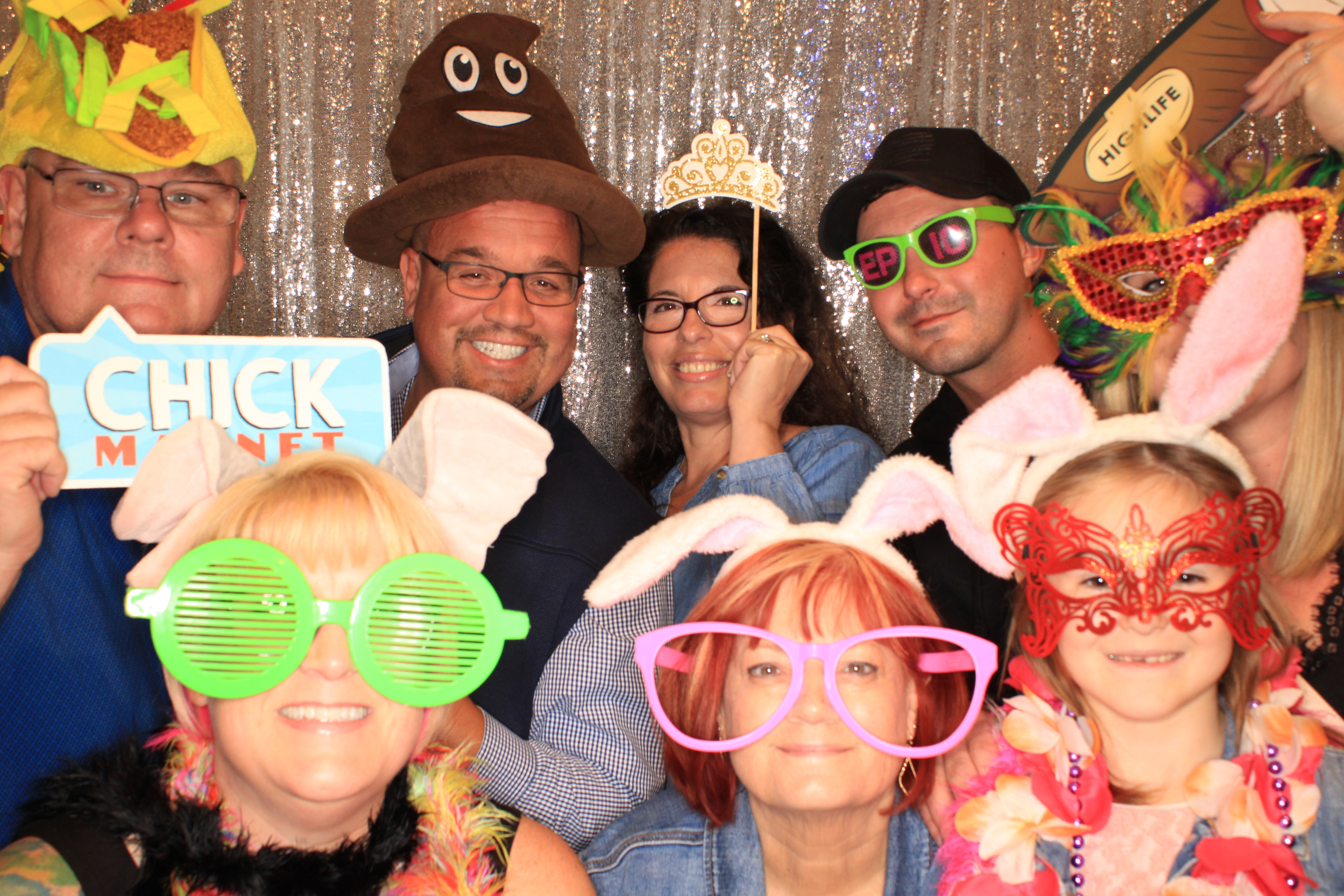 Liz and Jon's Wedding | View more photos from the event at gallery.photoboothbillings.com/u/PhotoBoothBillings/Liz-and-Jons-Wedding