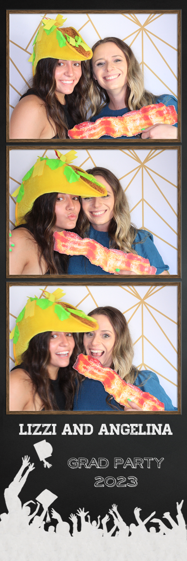 Lizzi and Angelina | View more photos from the event at gallery.photoboothbillings.com/u/PhotoBoothBillings/Lizzi-and-Angelina