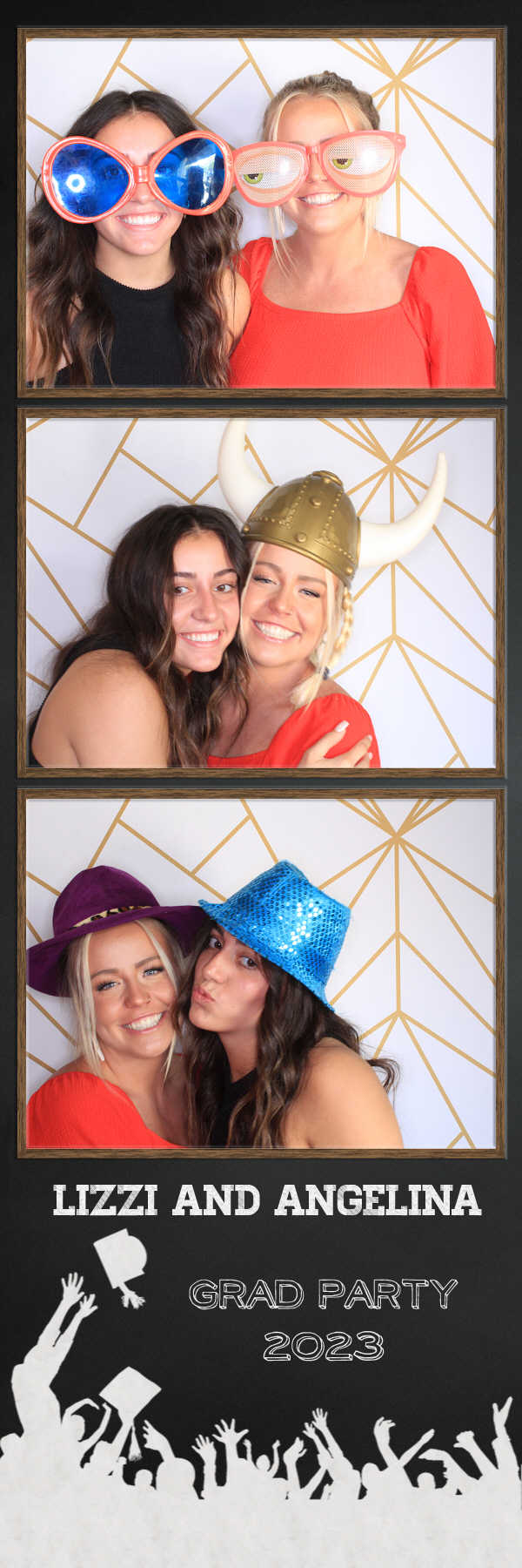 Lizzi and Angelina | View more photos from the event at gallery.photoboothbillings.com/u/PhotoBoothBillings/Lizzi-and-Angelina