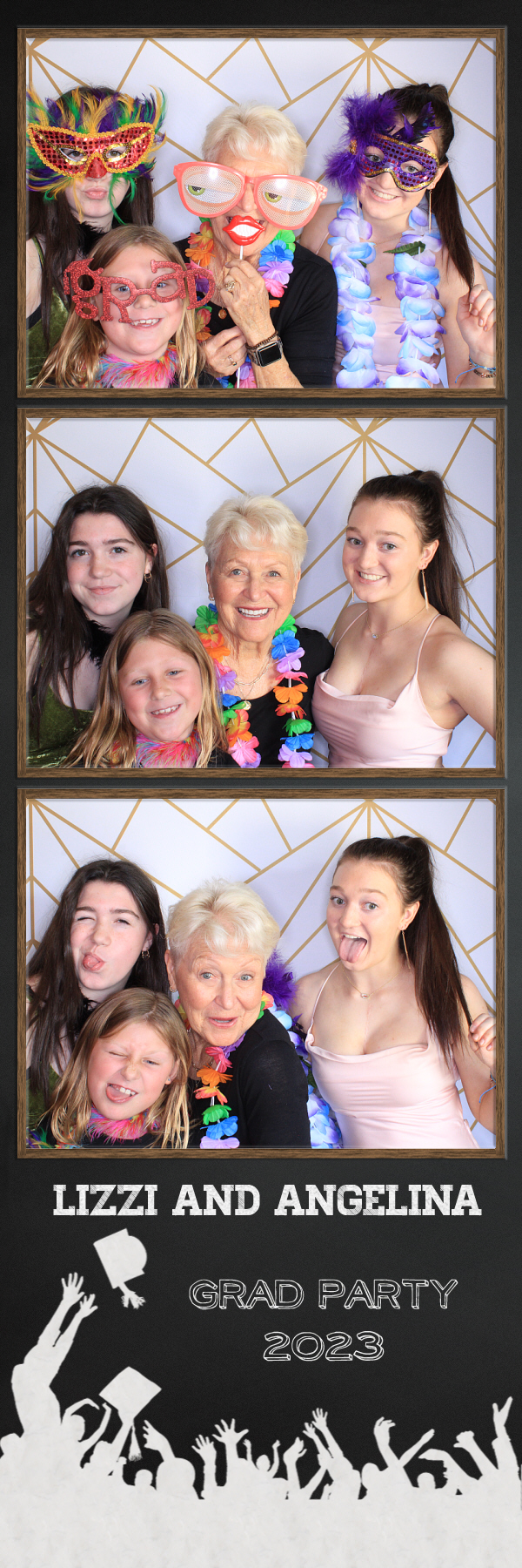 Lizzi and Angelina | View more photos from the event at gallery.photoboothbillings.com/u/PhotoBoothBillings/Lizzi-and-Angelina