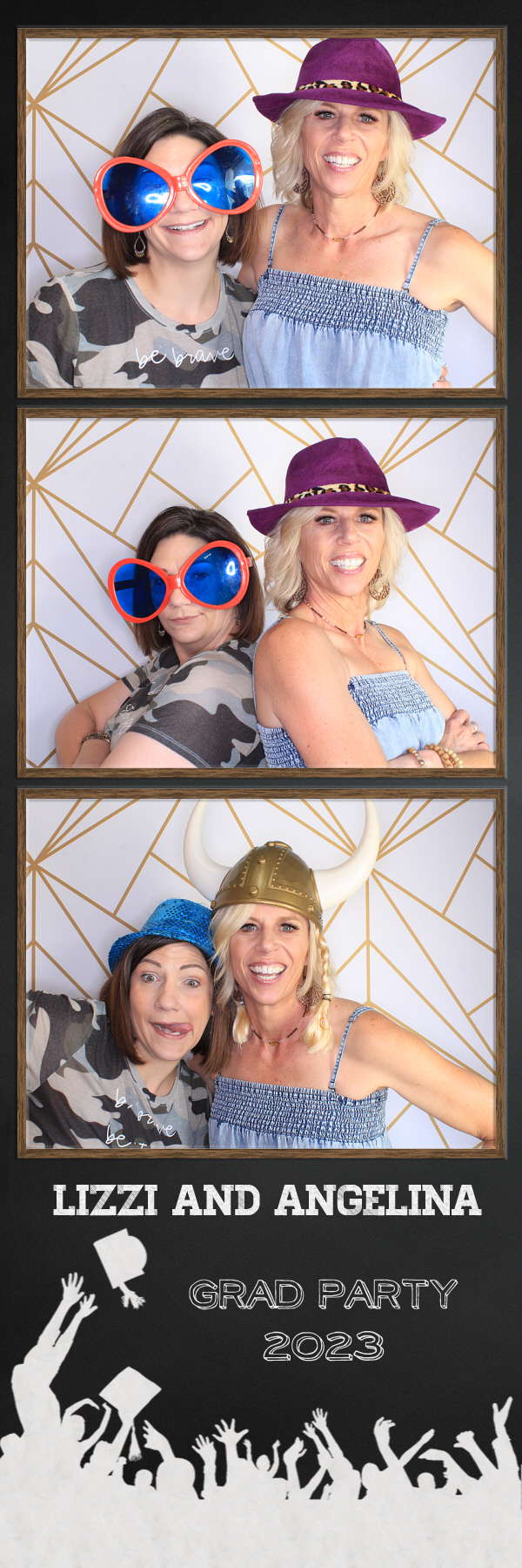 Lizzi and Angelina | View more photos from the event at gallery.photoboothbillings.com/u/PhotoBoothBillings/Lizzi-and-Angelina