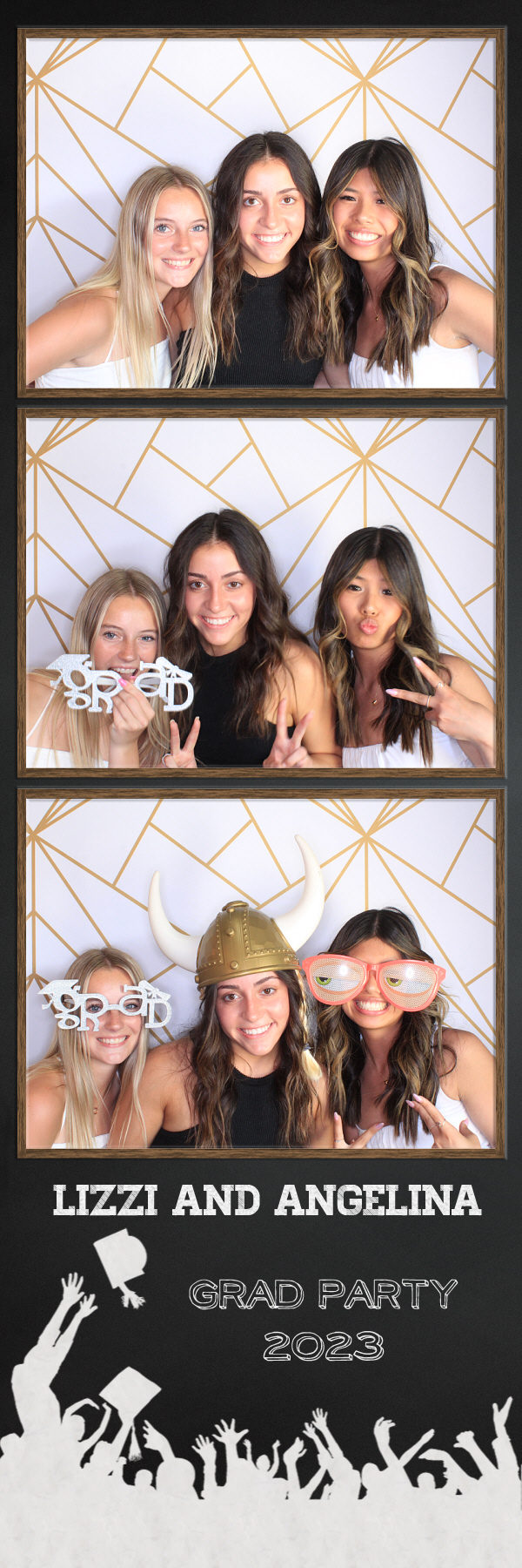 Lizzi and Angelina | View more photos from the event at gallery.photoboothbillings.com/u/PhotoBoothBillings/Lizzi-and-Angelina