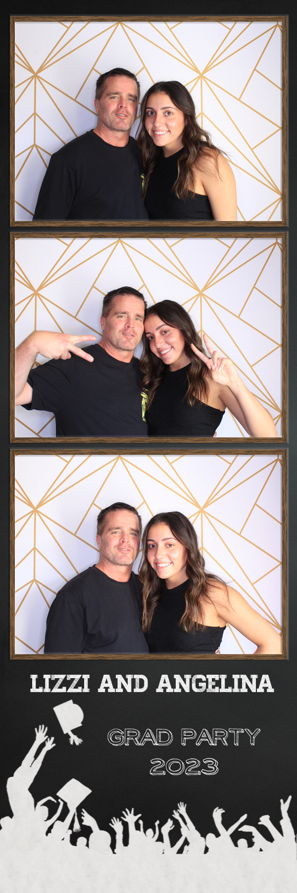 Lizzi and Angelina | View more photos from the event at gallery.photoboothbillings.com/u/PhotoBoothBillings/Lizzi-and-Angelina