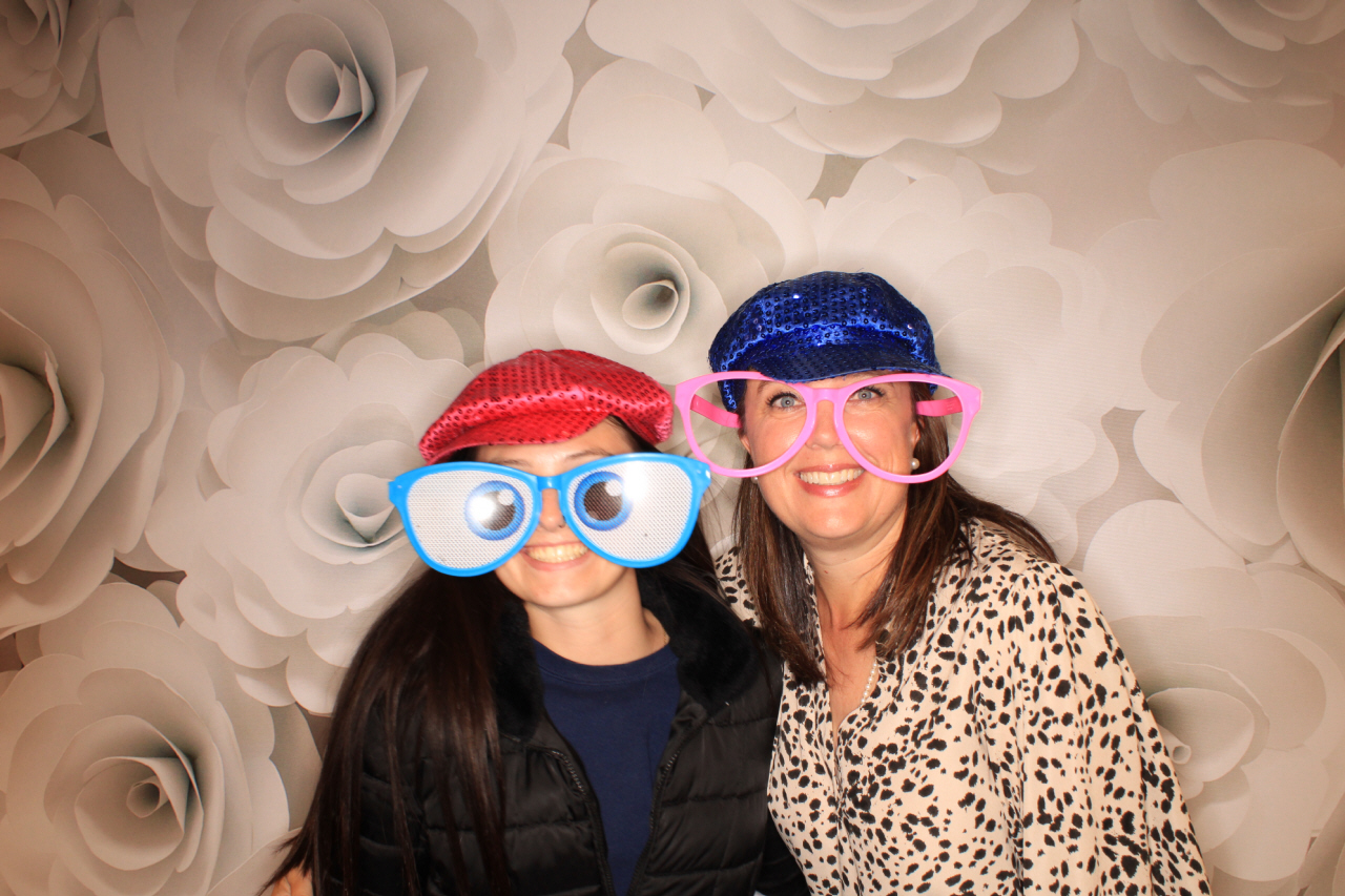 Purse-a-Palooza | View more photos from the event at gallery.photoboothbillings.com/u/PhotoBoothBillings/Purse-a-Palooza