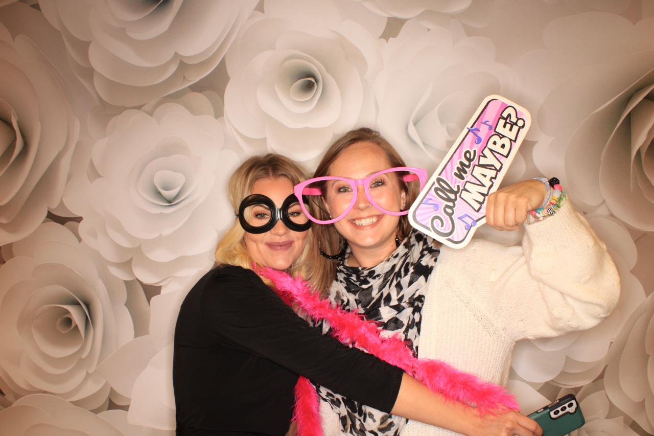 Purse-a-Palooza | View more photos from the event at gallery.photoboothbillings.com/u/PhotoBoothBillings/Purse-a-Palooza