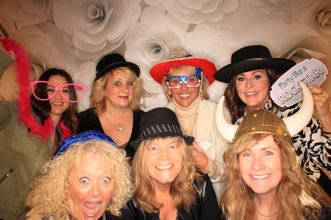 Purse-a-Palooza | View more photos from the event at gallery.photoboothbillings.com/u/PhotoBoothBillings/Purse-a-Palooza
