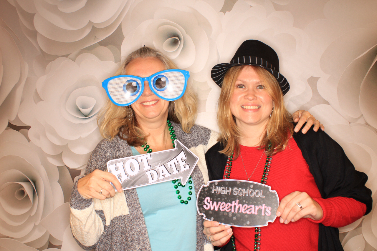 Purse-a-Palooza | View more photos from the event at gallery.photoboothbillings.com/u/PhotoBoothBillings/Purse-a-Palooza