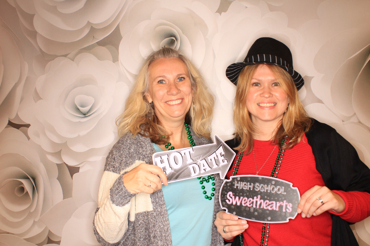 Purse-a-Palooza | View more photos from the event at gallery.photoboothbillings.com/u/PhotoBoothBillings/Purse-a-Palooza
