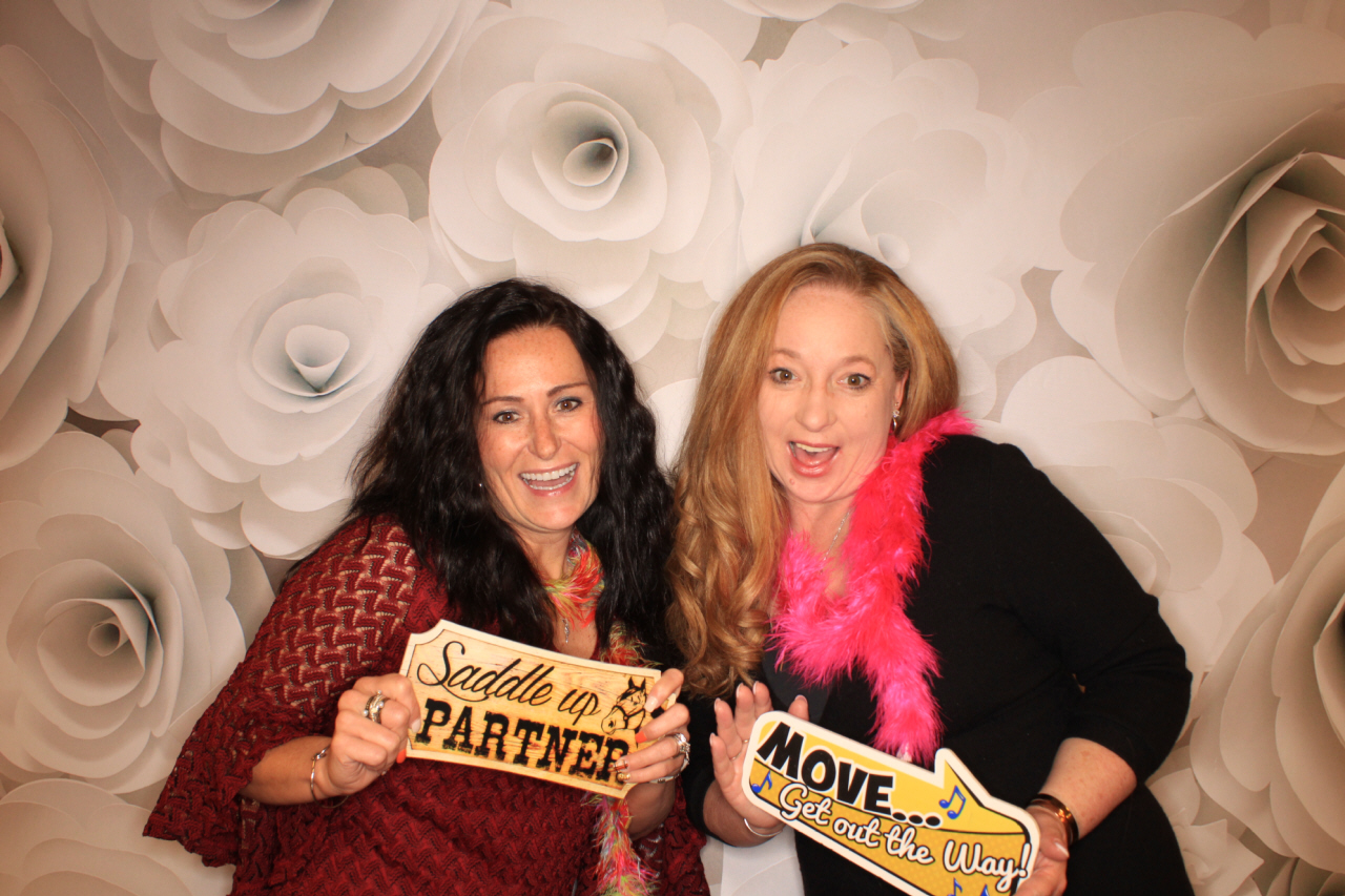 Purse-a-Palooza | View more photos from the event at gallery.photoboothbillings.com/u/PhotoBoothBillings/Purse-a-Palooza