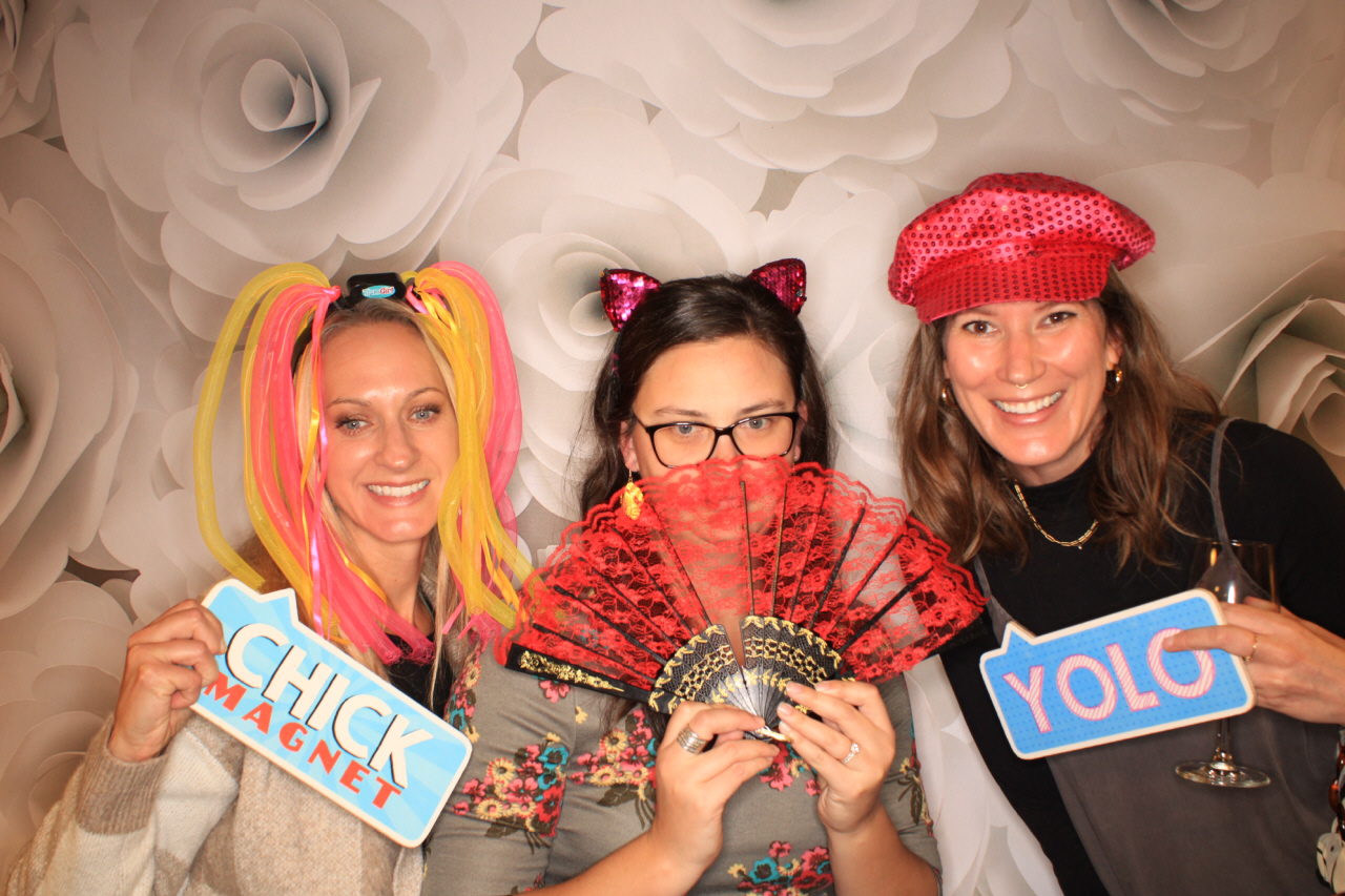 Purse-a-Palooza | View more photos from the event at gallery.photoboothbillings.com/u/PhotoBoothBillings/Purse-a-Palooza