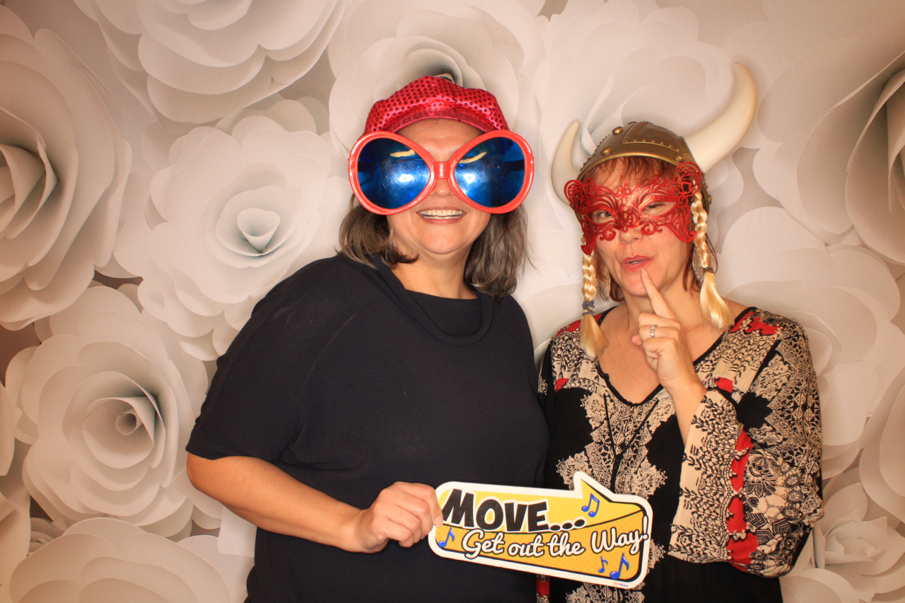 Purse-a-Palooza | View more photos from the event at gallery.photoboothbillings.com/u/PhotoBoothBillings/Purse-a-Palooza