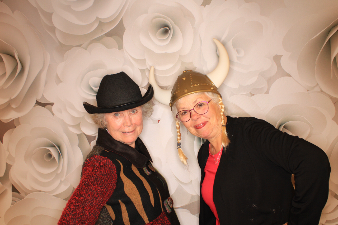 Purse-a-Palooza | View more photos from the event at gallery.photoboothbillings.com/u/PhotoBoothBillings/Purse-a-Palooza