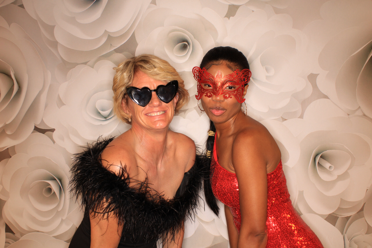Purse-a-Palooza | View more photos from the event at gallery.photoboothbillings.com/u/PhotoBoothBillings/Purse-a-Palooza